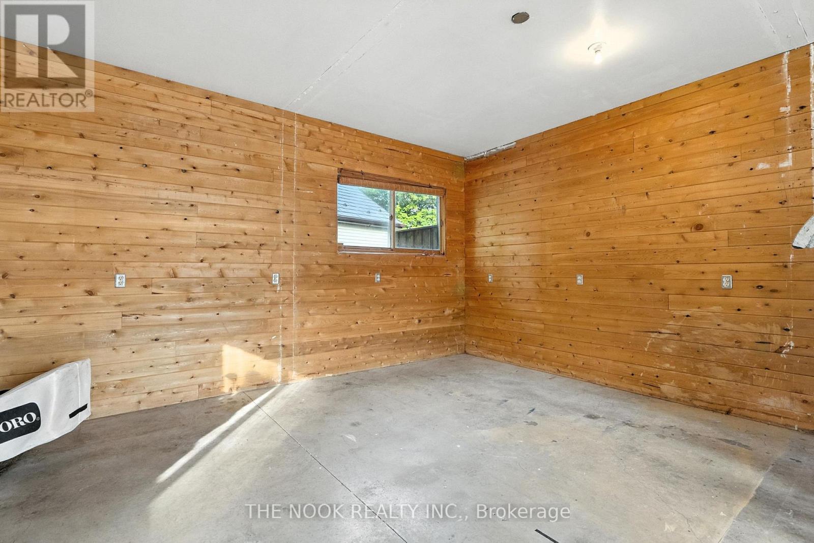 818 Nicholls Street, Peterborough North (South), Ontario  K9H 5T8 - Photo 38 - X12233133