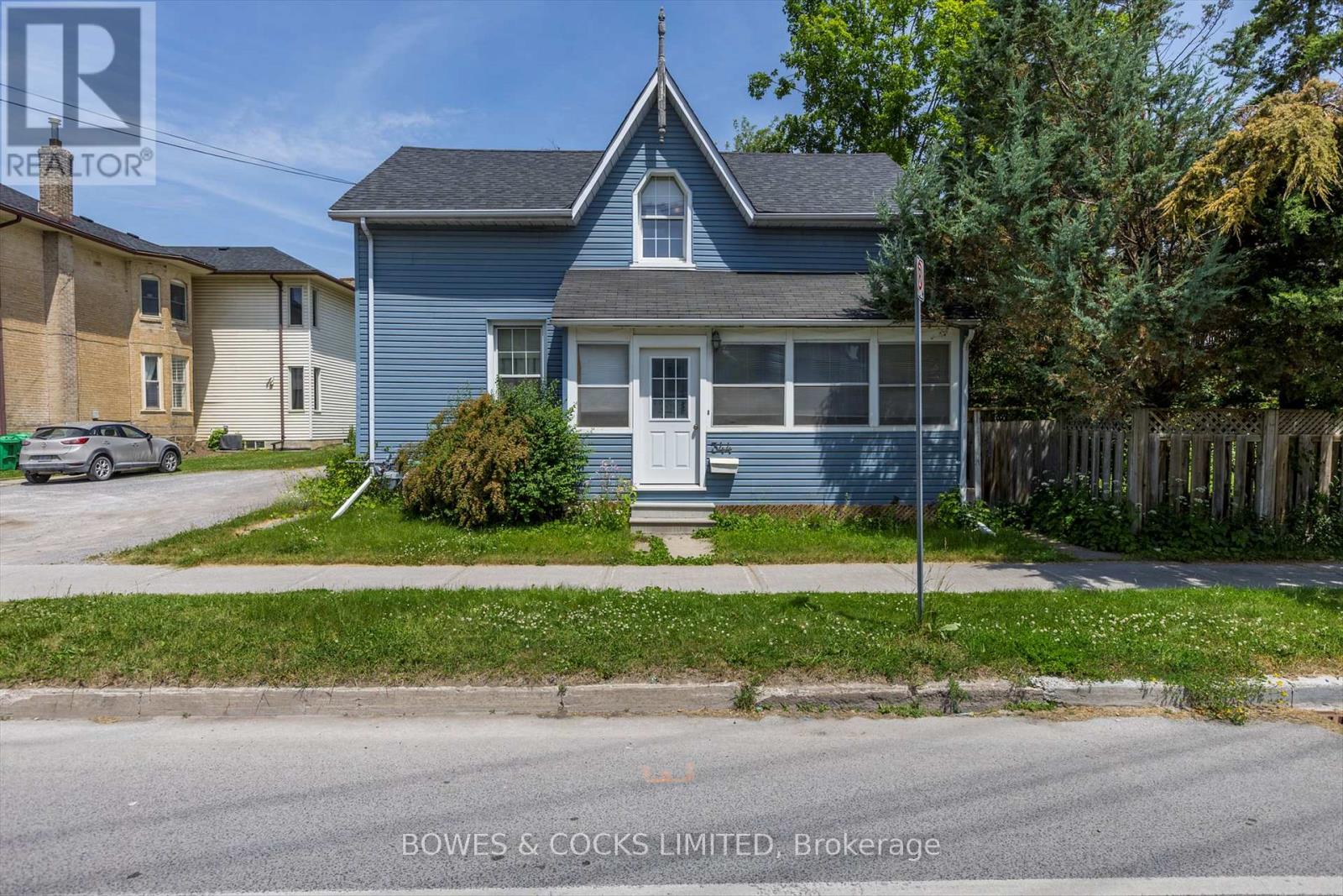 344 Mcdonnel Street, Peterborough (Downtown), Ontario  K9H 2X2 - Photo 2 - X12233138