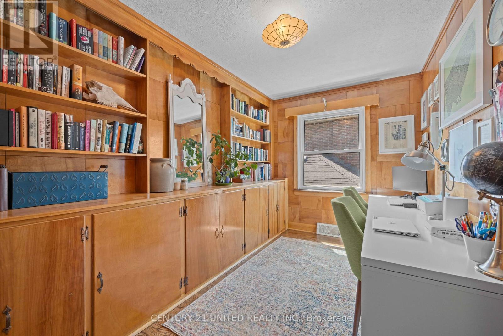 1382 Gordon Avenue, Peterborough Central (Old West End), Ontario  K9J 6H4 - Photo 17 - X12233205