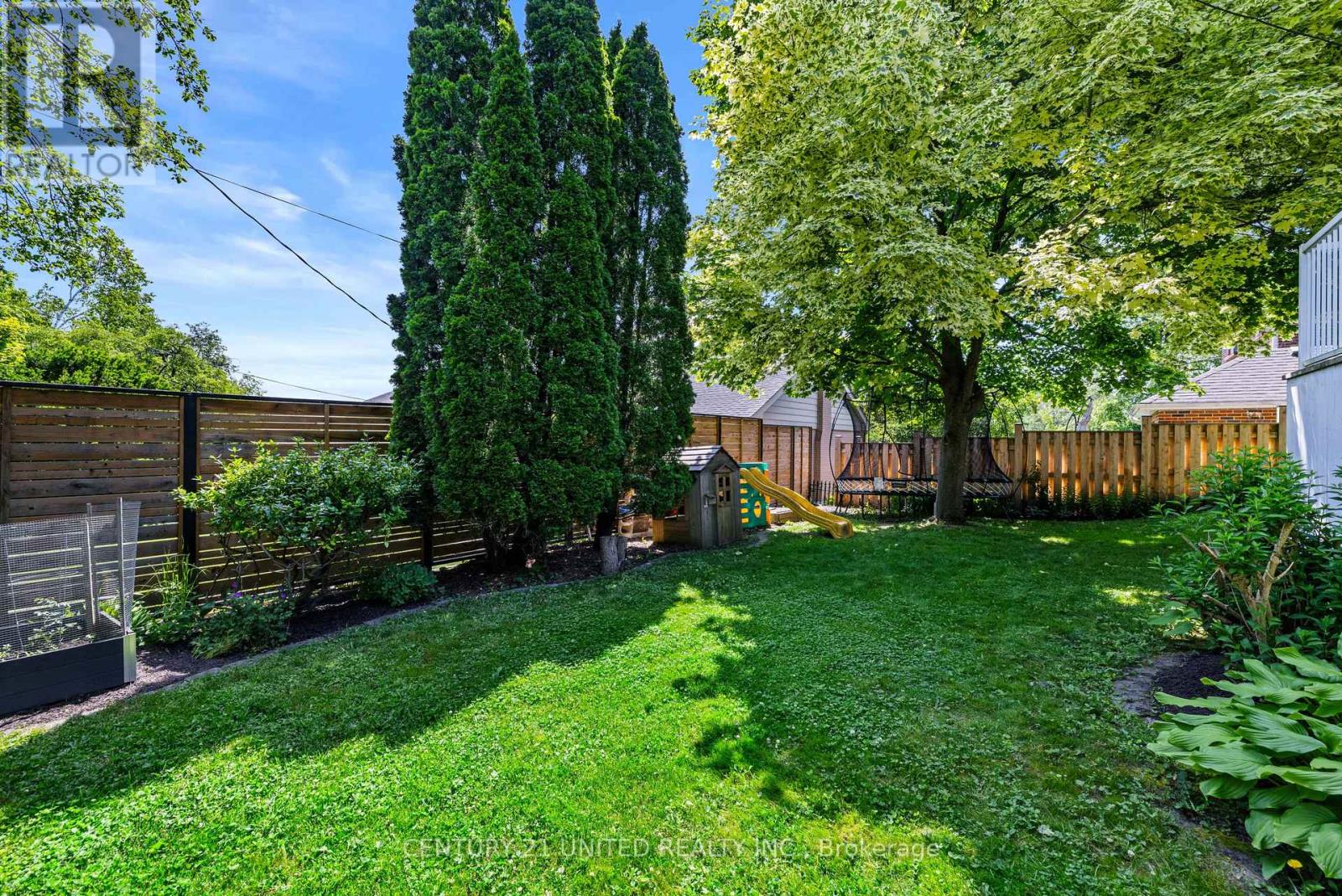 1382 Gordon Avenue, Peterborough Central (Old West End), Ontario  K9J 6H4 - Photo 42 - X12233205