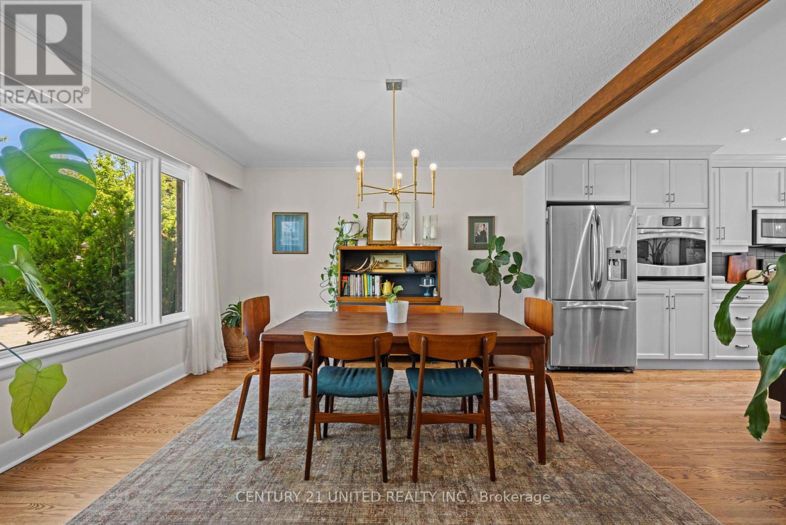 1382 Gordon Avenue, Peterborough Central (Old West End), Ontario  K9J 6H4 - Photo 8 - X12233205