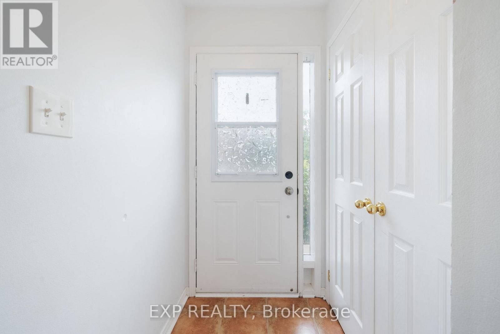100 Brookside Street, Cavan Monaghan (Millbrook Village), Ontario  L0A 1G0 - Photo 5 - X12233307