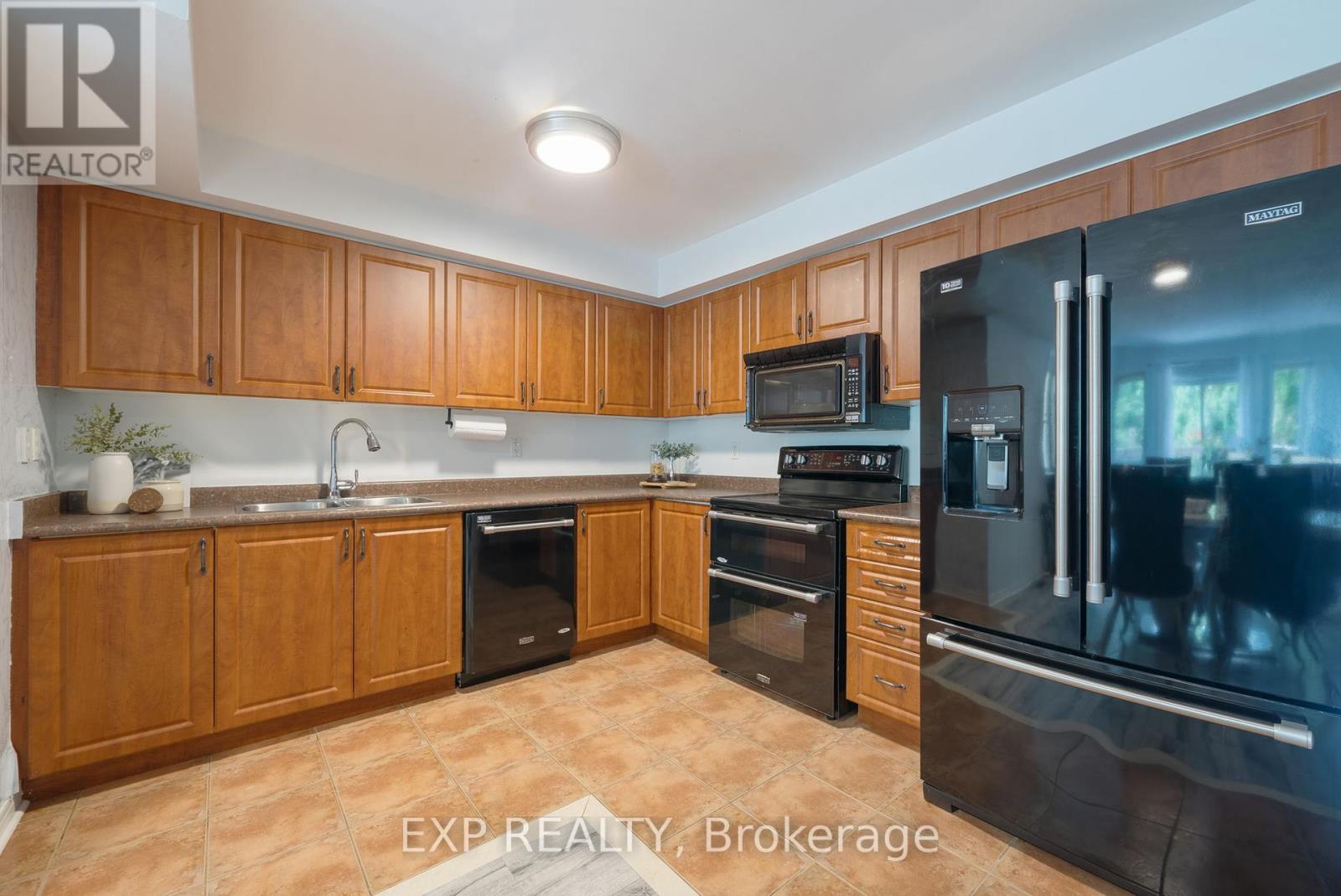 100 Brookside Street, Cavan Monaghan (Millbrook Village), Ontario  L0A 1G0 - Photo 7 - X12233307