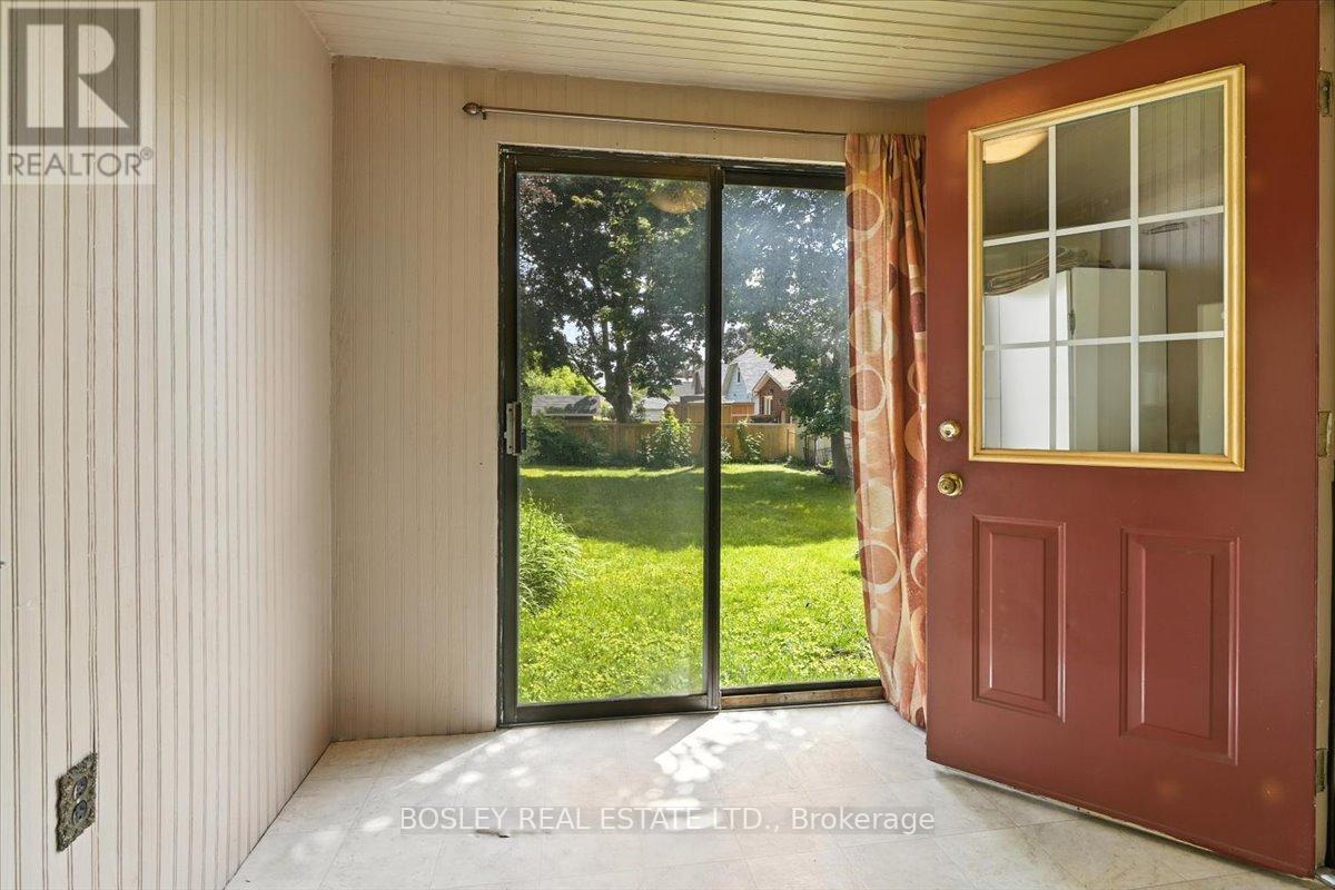 712 Park Street S, Peterborough South (West), Ontario  K9J 3T1 - Photo 13 - X12233406