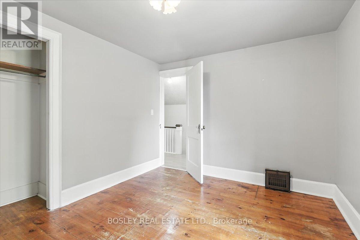 712 Park Street S, Peterborough South (West), Ontario  K9J 3T1 - Photo 15 - X12233406