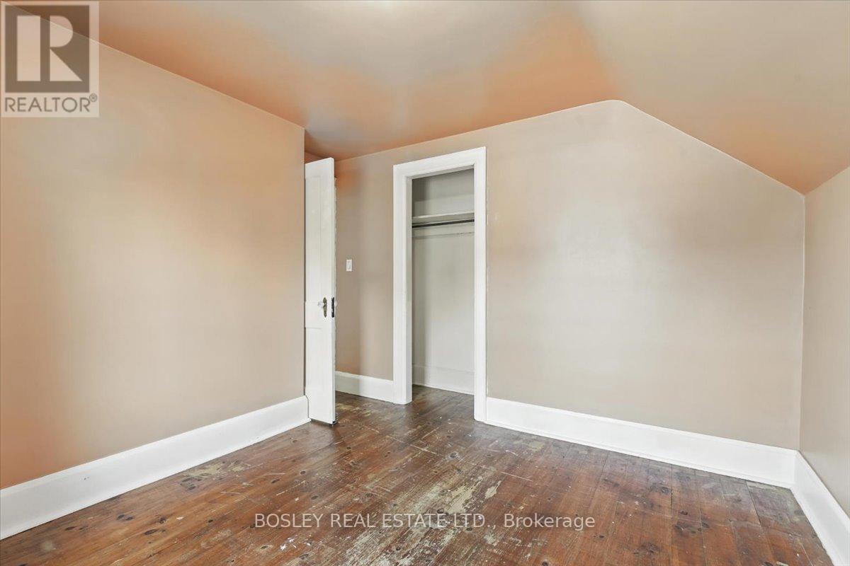 712 Park Street S, Peterborough South (West), Ontario  K9J 3T1 - Photo 17 - X12233406