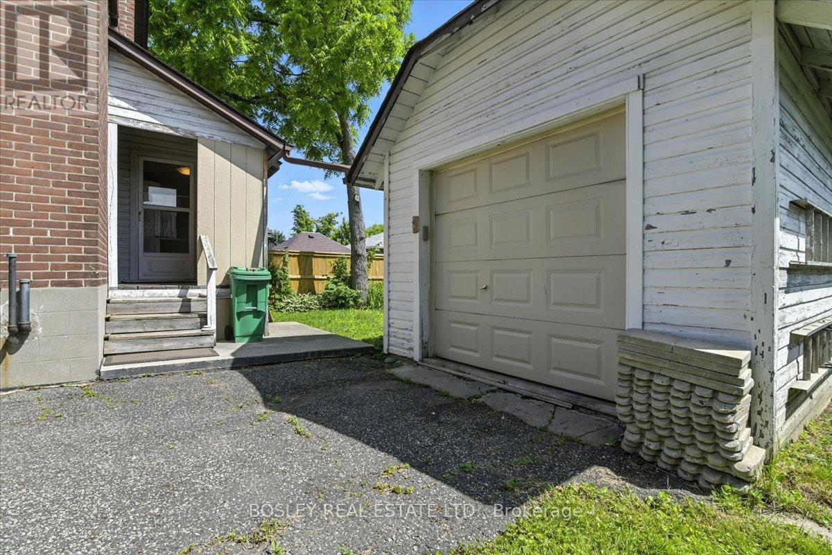 712 Park Street S, Peterborough South (West), Ontario  K9J 3T1 - Photo 21 - X12233406