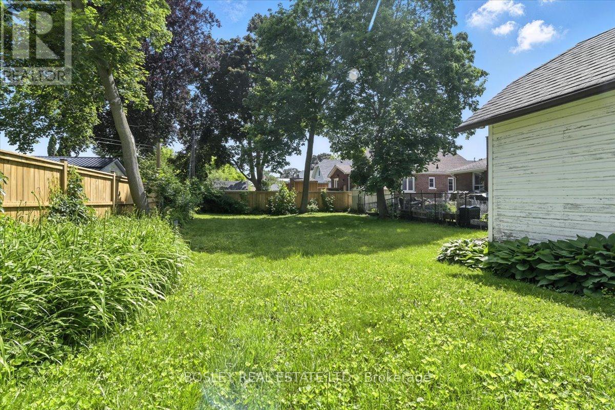 712 Park Street S, Peterborough South (West), Ontario  K9J 3T1 - Photo 22 - X12233406