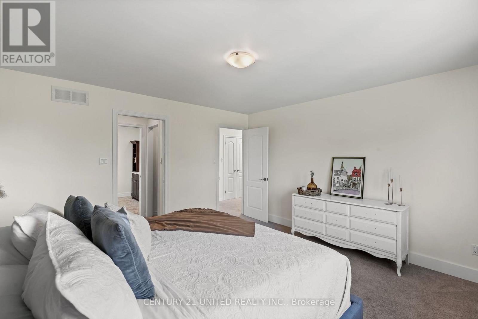 748 Rothesay Avenue, Cavan Monaghan (Cavan-Monaghan), Ontario  K9J 6X4 - Photo 21 - X12233980