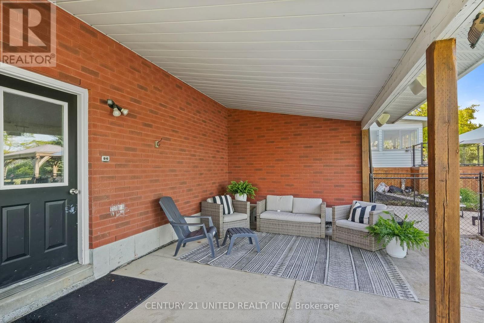 748 Rothesay Avenue, Cavan Monaghan (Cavan-Monaghan), Ontario  K9J 6X4 - Photo 47 - X12233980