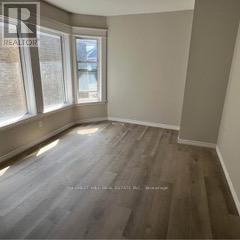 188 Park Street N, Peterborough Central (South), Ontario  K9J 3P6 - Photo 3 - X12233909