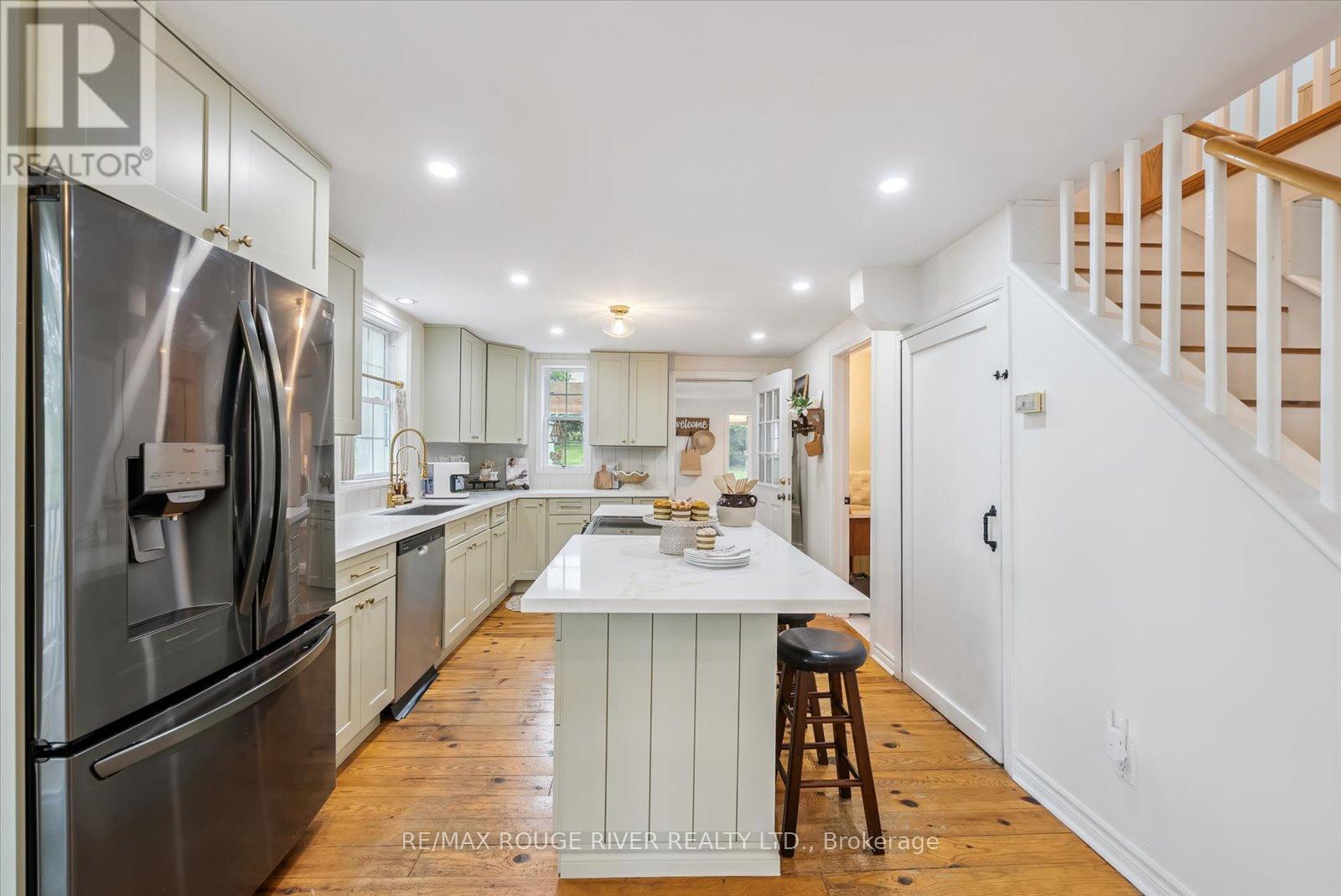 197 Ballyduff Road, Kawartha Lakes (Manvers), Ontario  L0A 1K0 - Photo 11 - X12234255