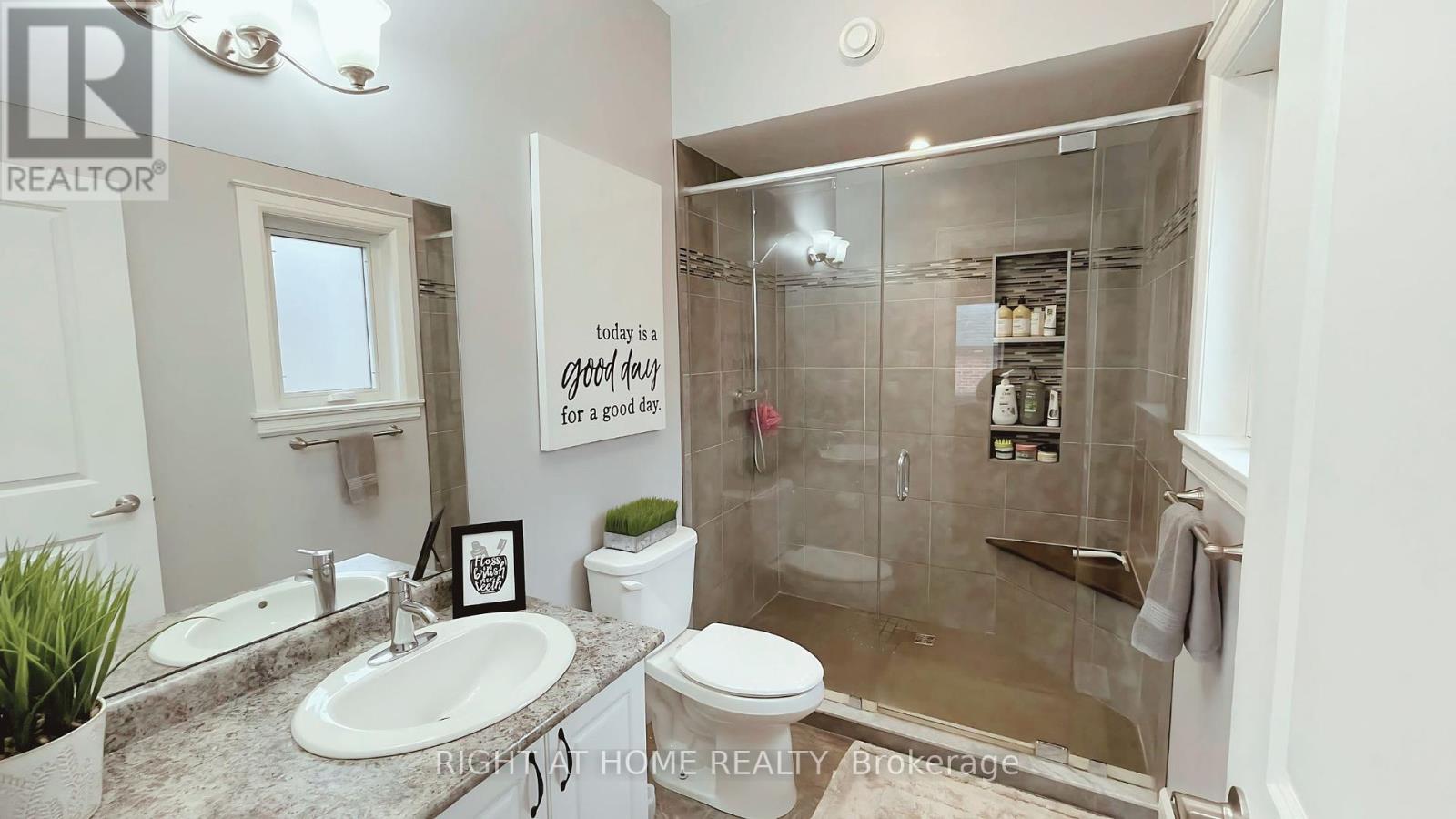 20 Holtom Street, Kawartha Lakes (Lindsay), Ontario  K9V 0C3 - Photo 12 - X12234559