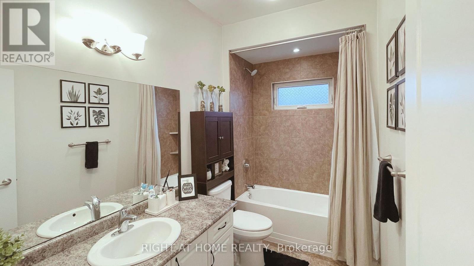20 Holtom Street, Kawartha Lakes (Lindsay), Ontario  K9V 0C3 - Photo 15 - X12234559