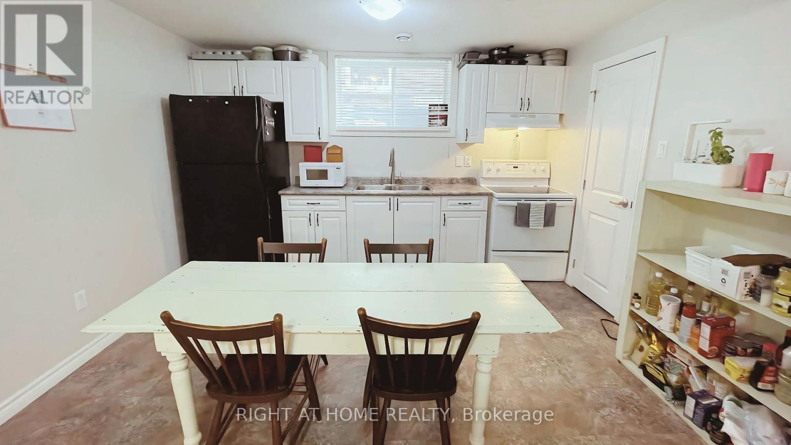 20 Holtom Street, Kawartha Lakes (Lindsay), Ontario  K9V 0C3 - Photo 29 - X12234559