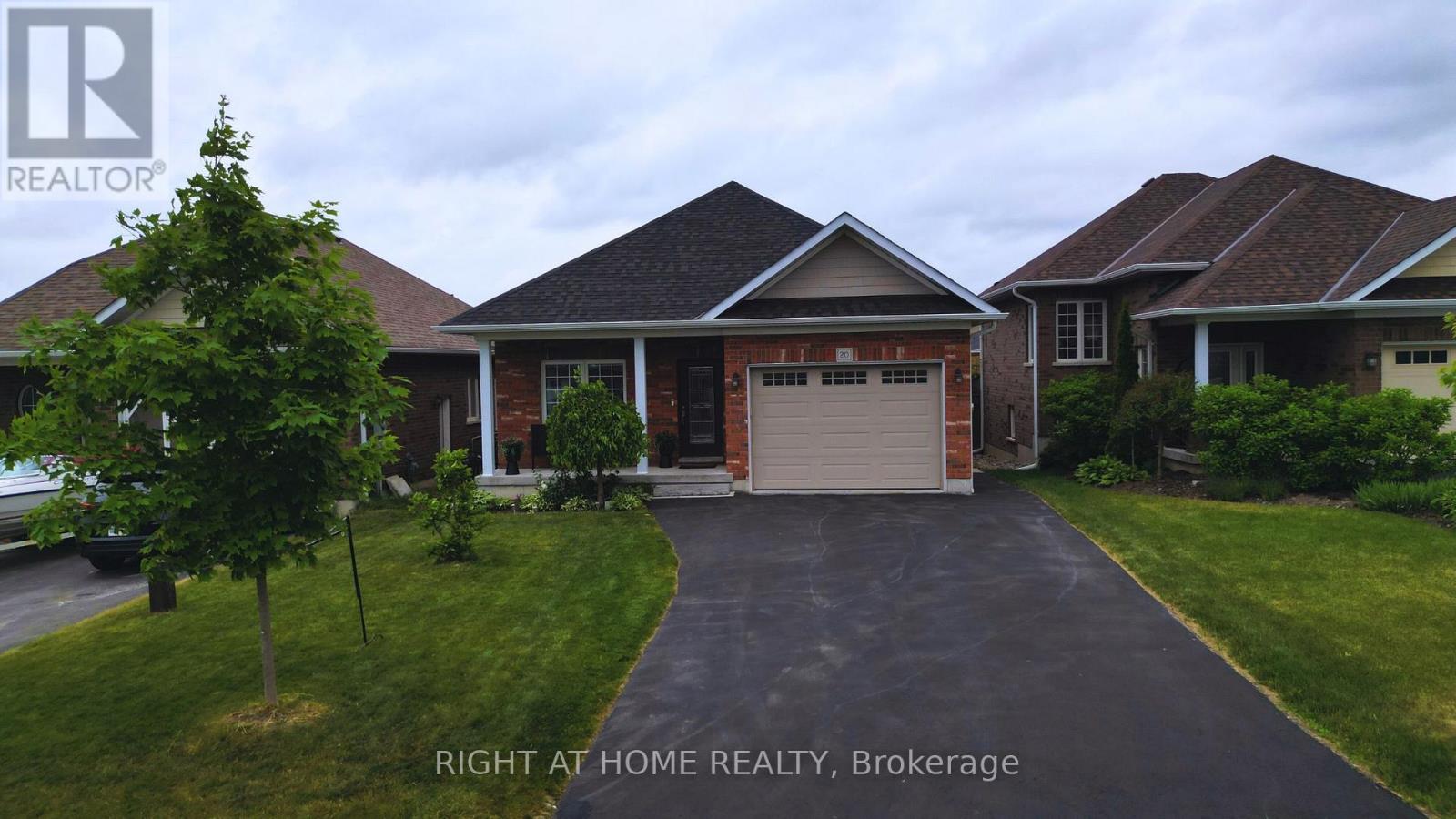 20 Holtom Street, Kawartha Lakes (Lindsay), Ontario  K9V 0C3 - Photo 36 - X12234559