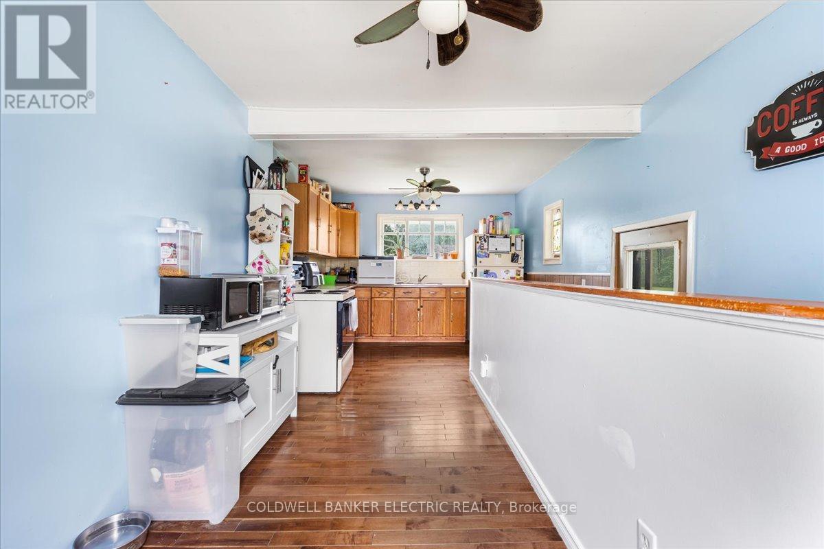 205 Wallace Street, Trent Hills (Campbellford), Ontario  K0L 1L0 - Photo 11 - X12235017