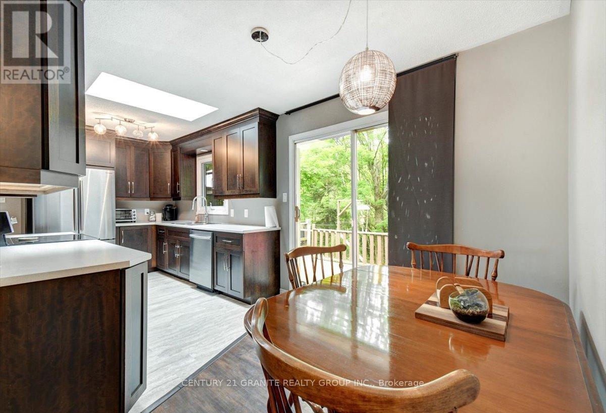 22 Forest Hill Road, Bancroft (Bancroft Ward), Ontario  K0L 1C0 - Photo 10 - X12235021