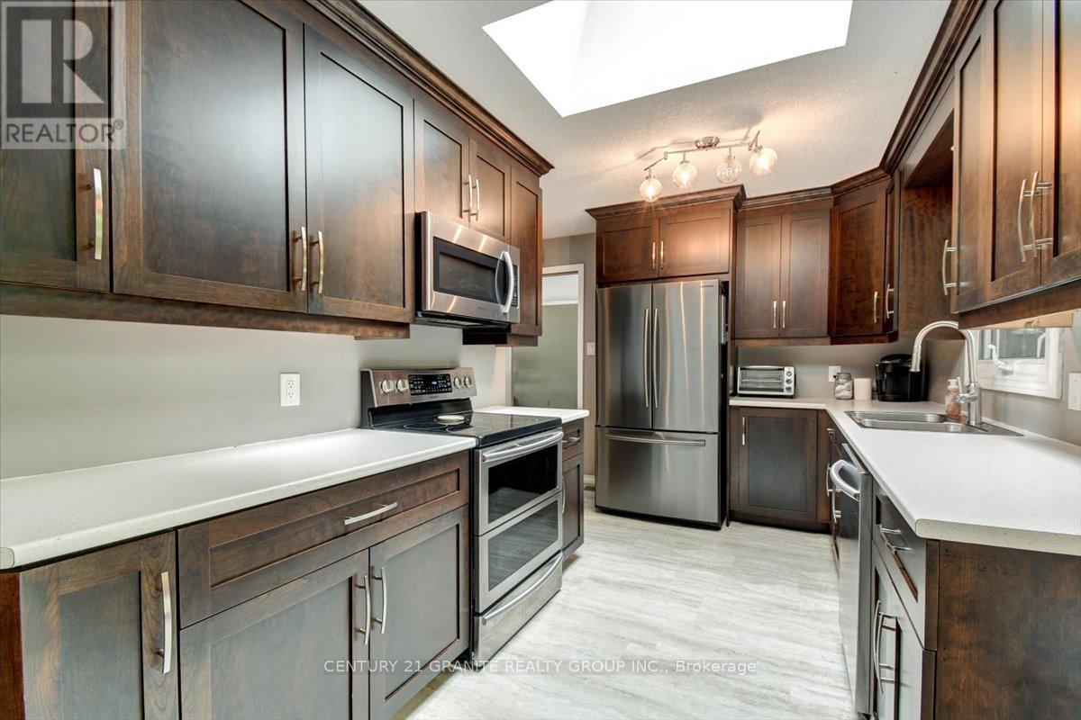 22 Forest Hill Road, Bancroft (Bancroft Ward), Ontario  K0L 1C0 - Photo 11 - X12235021