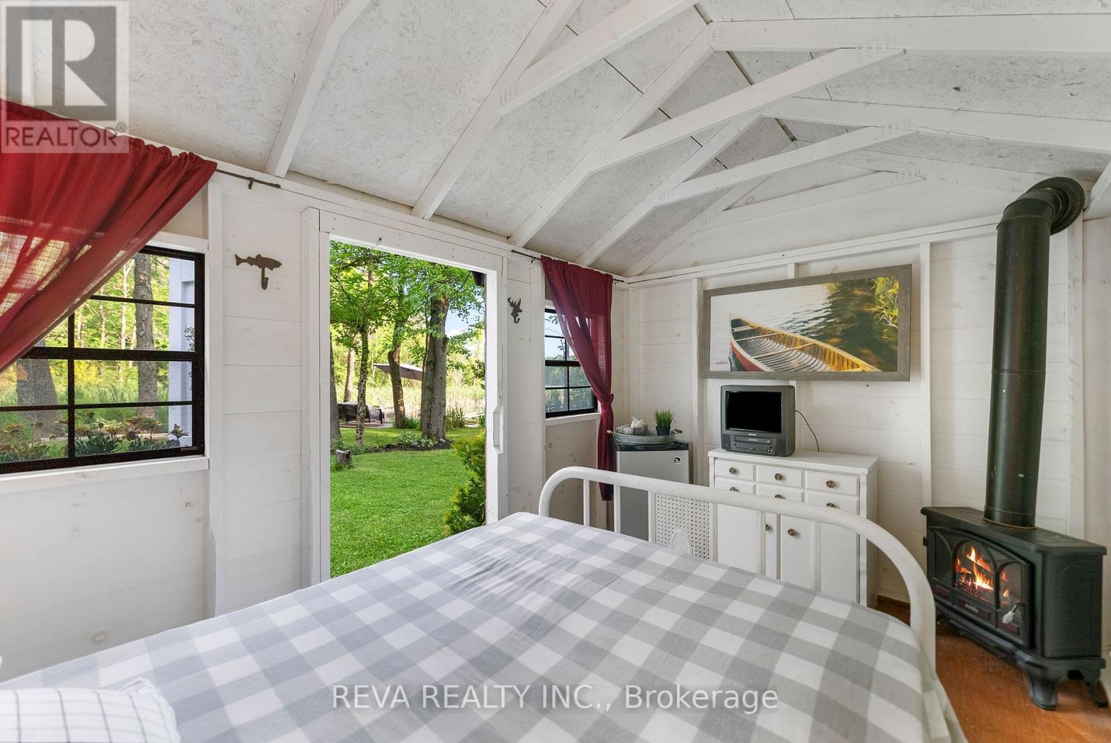 14 Robinson Lane, Bancroft (Dungannon Ward), Ontario  K0L 2L0 - Photo 23 - X12235236
