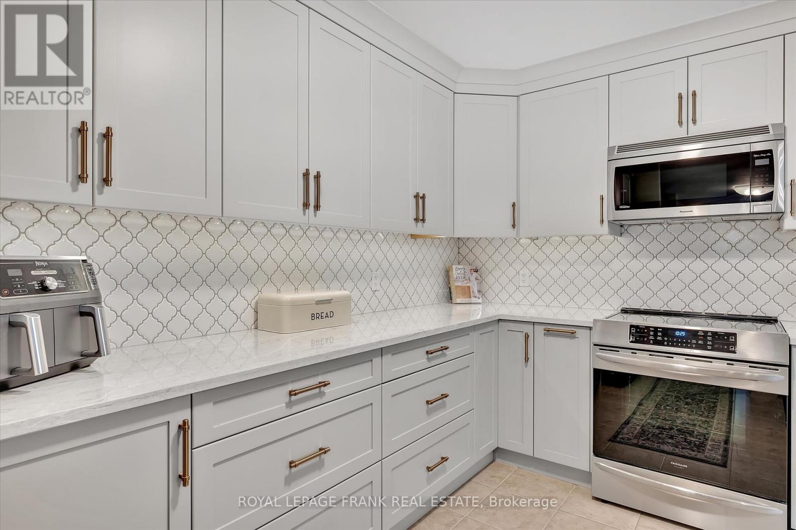 564 Grange Way, Peterborough North (North), Ontario  K9H 0G5 - Photo 9 - X12235288