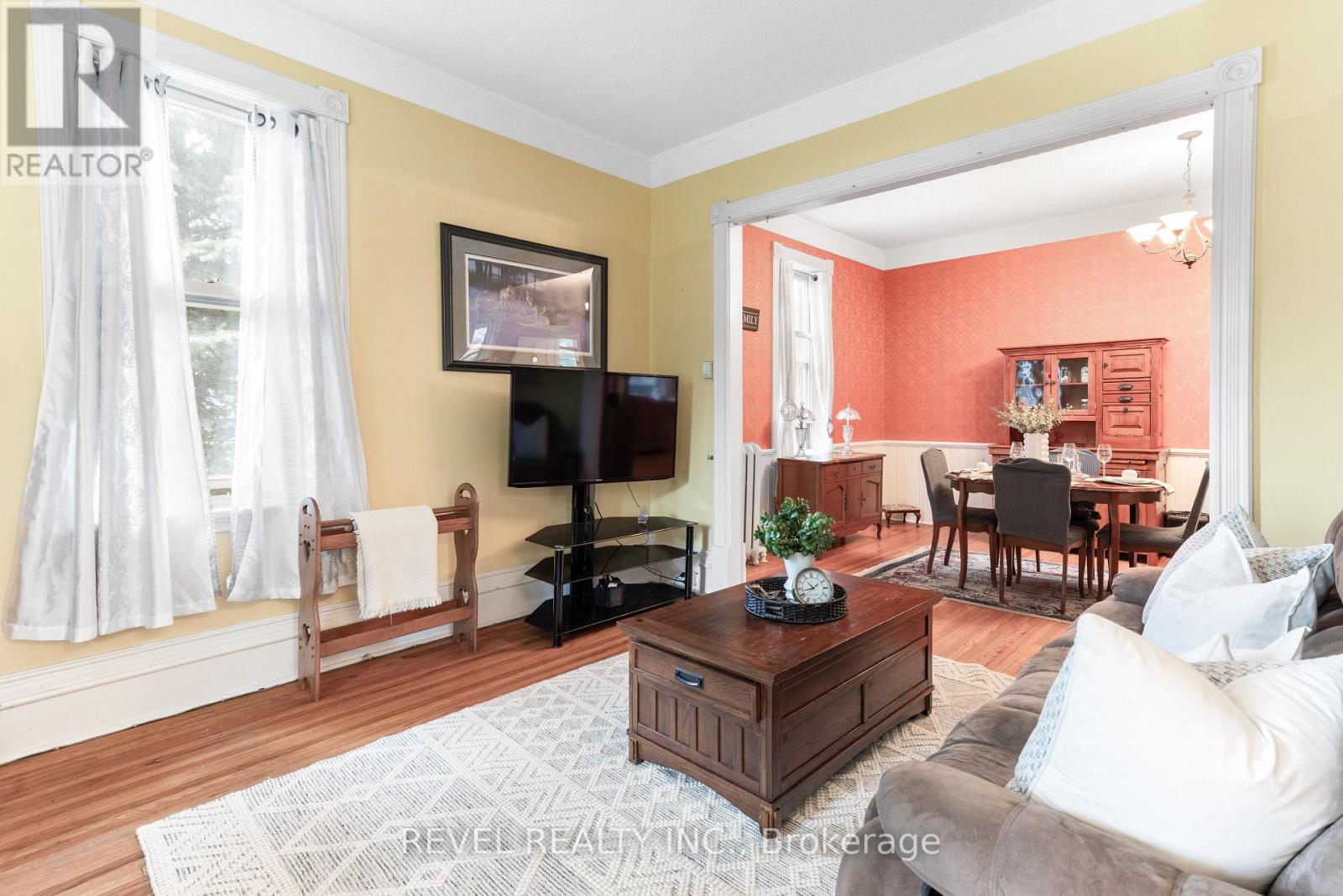 160 William Street N, Kawartha Lakes (Lindsay), Ontario  K9V 4B3 - Photo 14 - X12235347