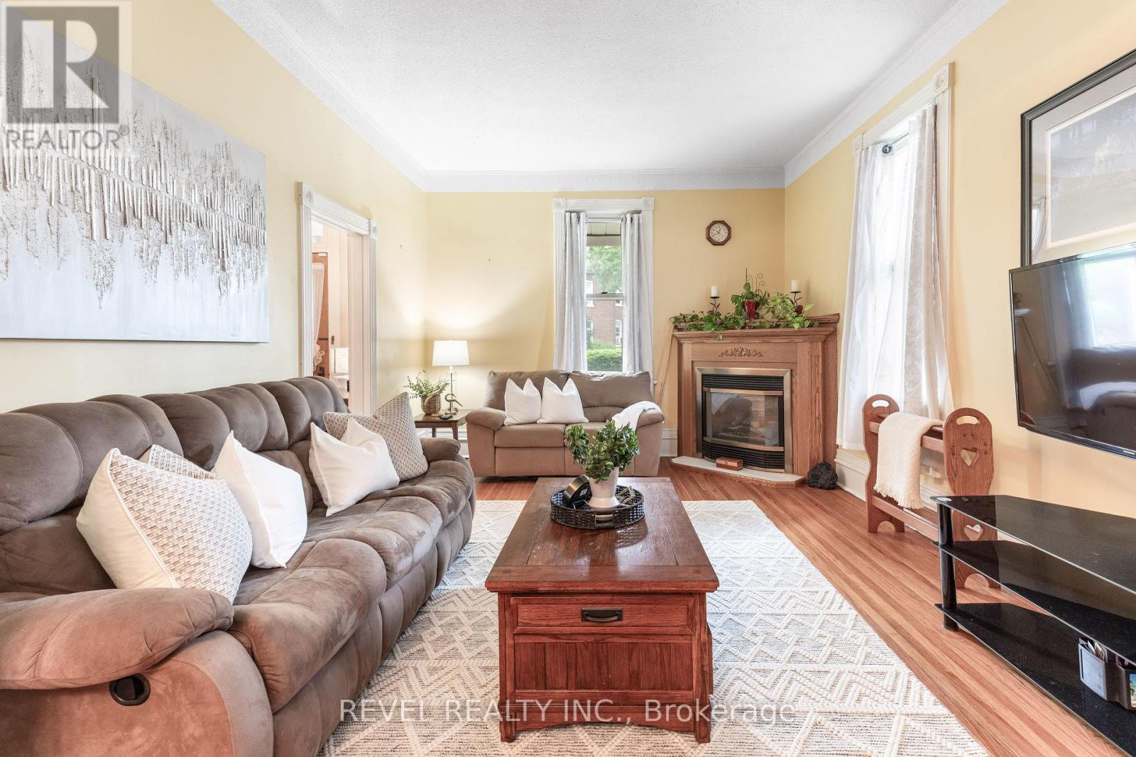 160 William Street N, Kawartha Lakes (Lindsay), Ontario  K9V 4B3 - Photo 15 - X12235347