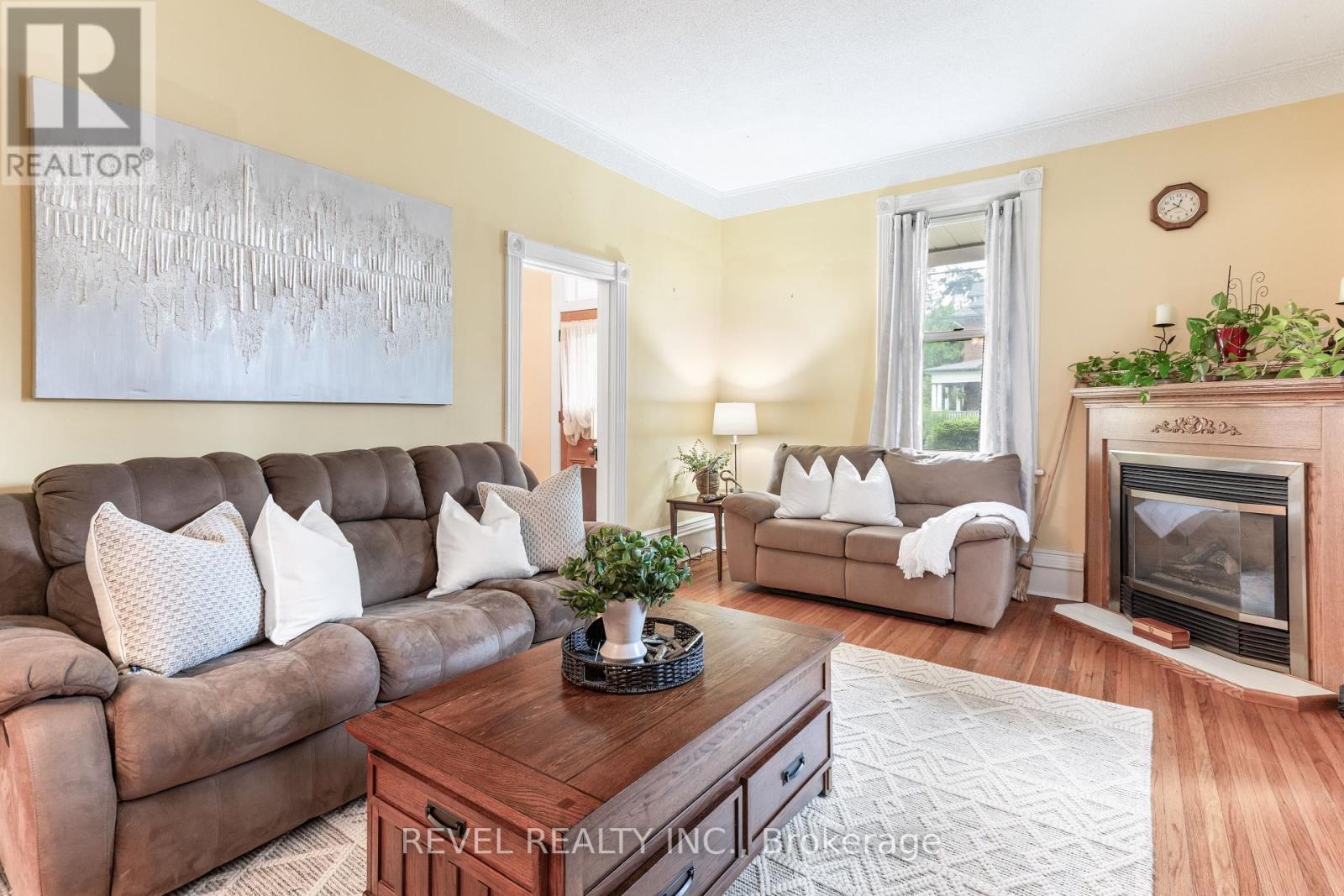 160 William Street N, Kawartha Lakes (Lindsay), Ontario  K9V 4B3 - Photo 16 - X12235347