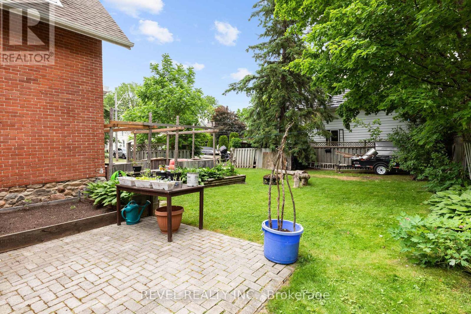 160 William Street N, Kawartha Lakes (Lindsay), Ontario  K9V 4B3 - Photo 34 - X12235347