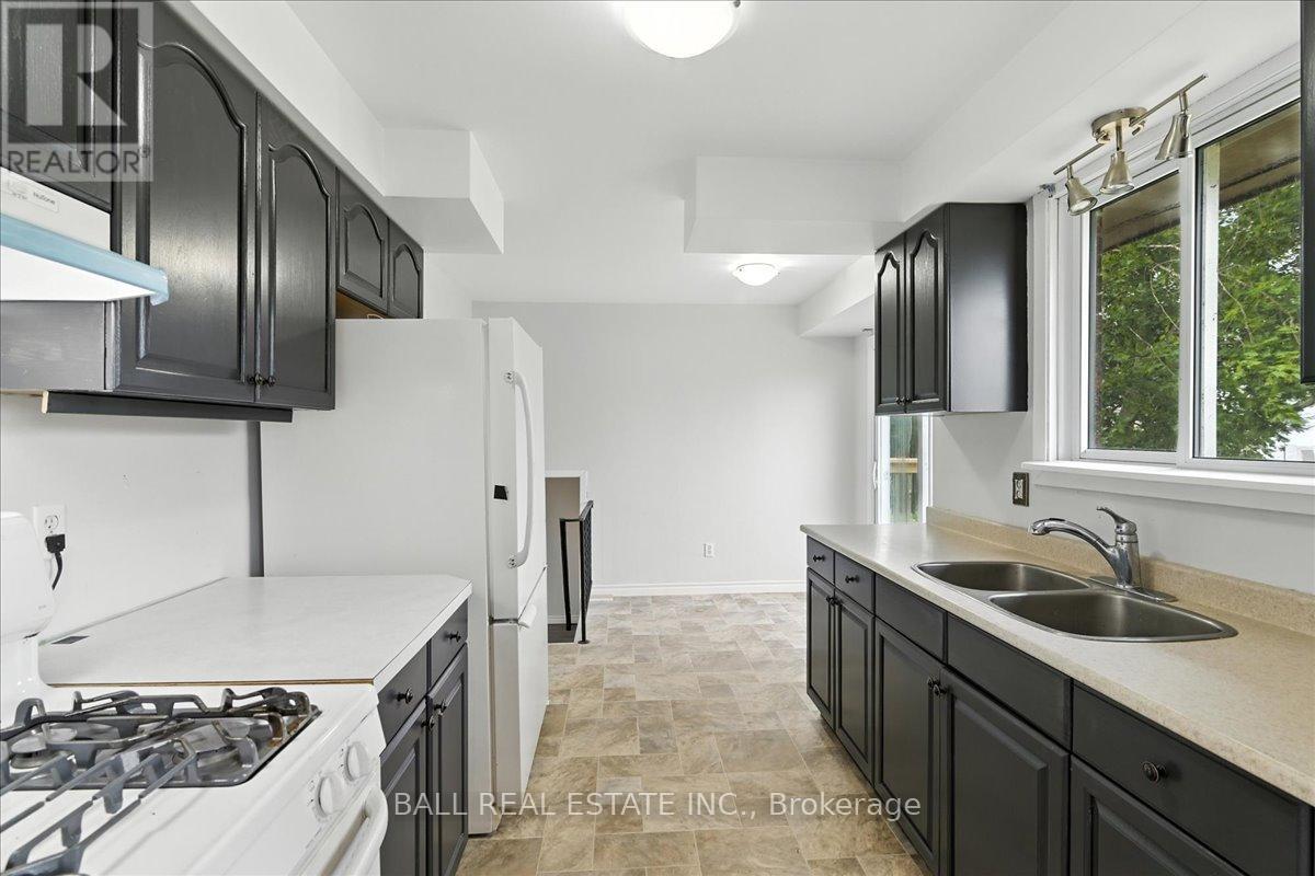 462 Robinson Road, Selwyn, Ontario  K0L 1T0 - Photo 10 - X12235507