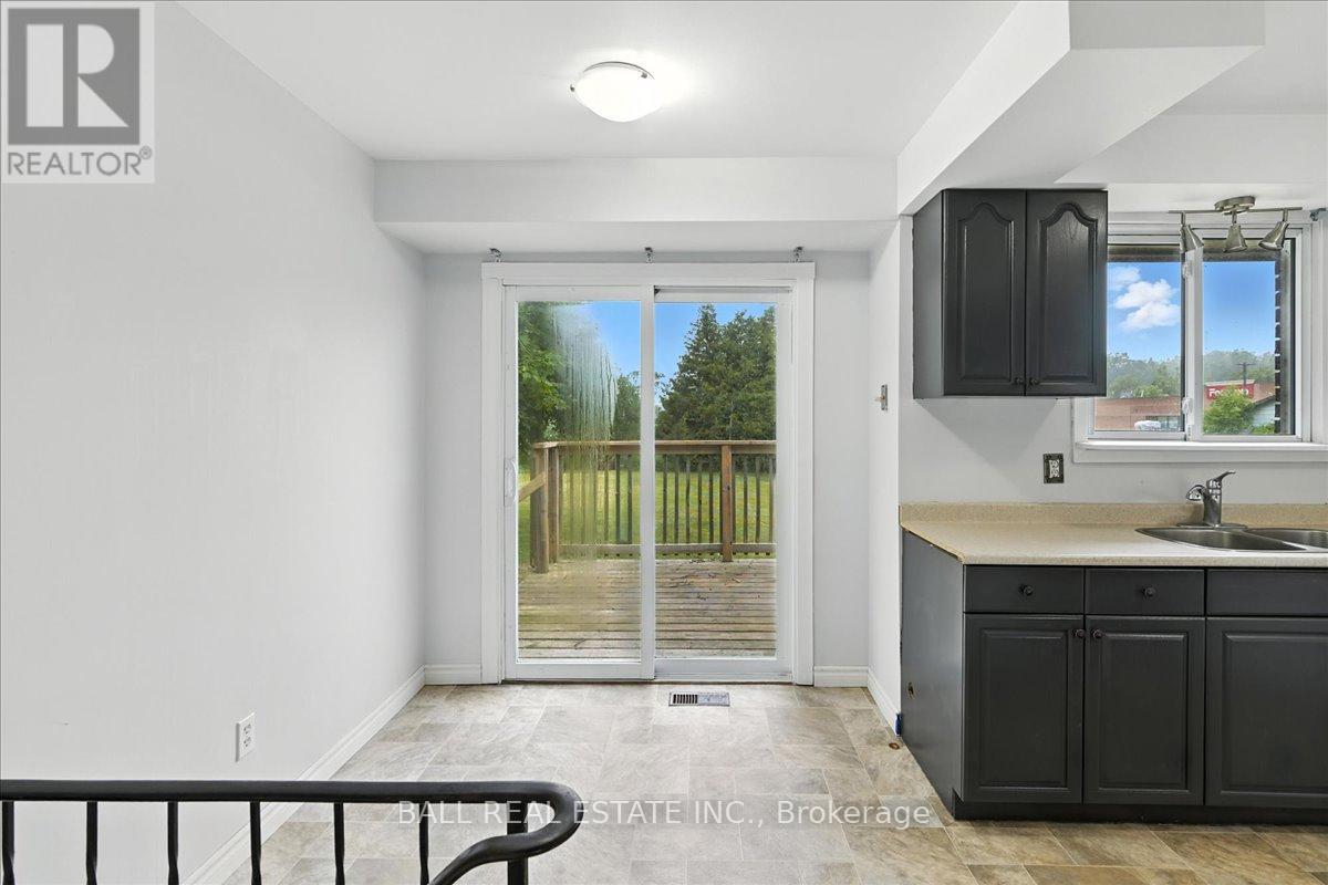 462 Robinson Road, Selwyn, Ontario  K0L 1T0 - Photo 13 - X12235507
