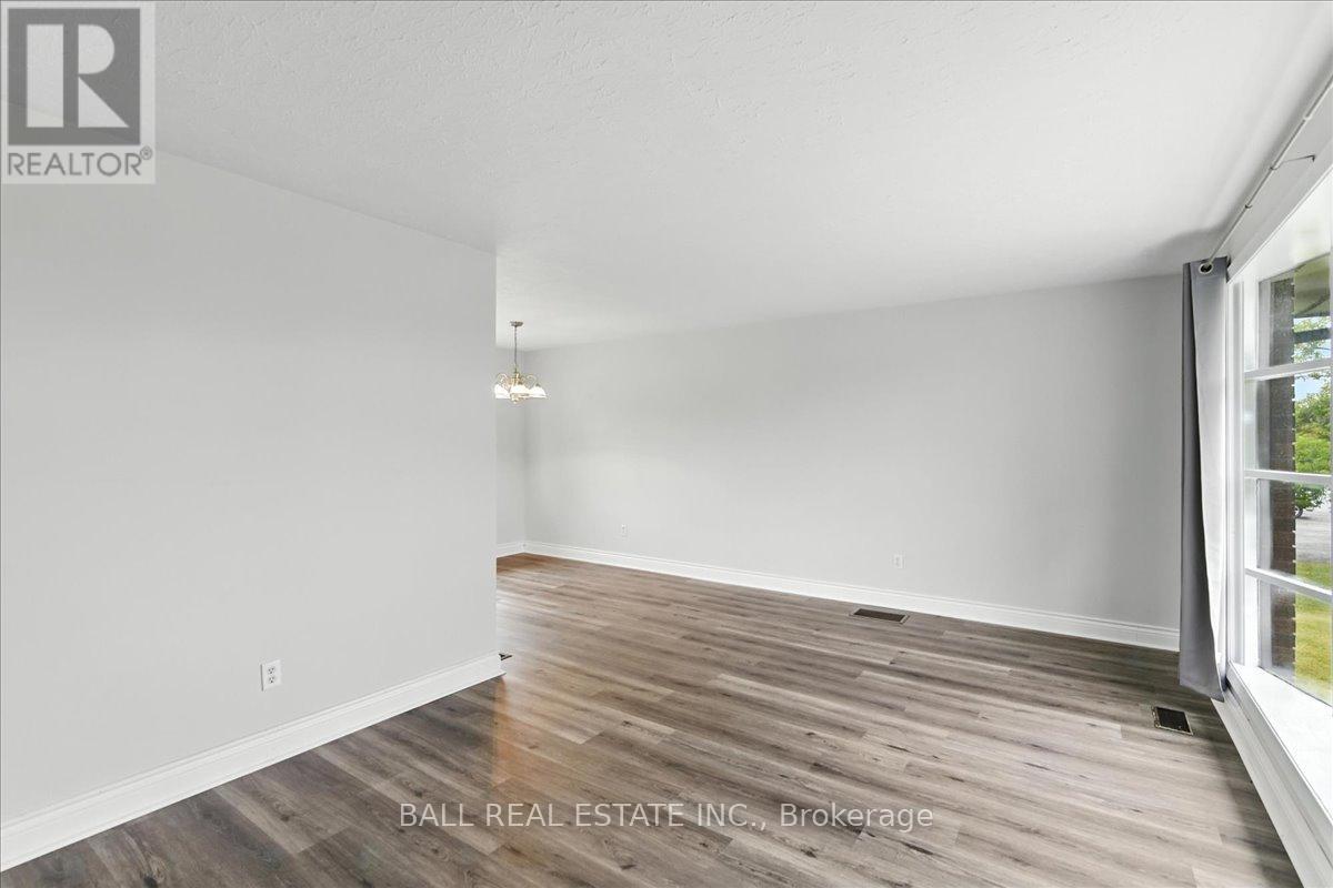 462 Robinson Road, Selwyn, Ontario  K0L 1T0 - Photo 16 - X12235507