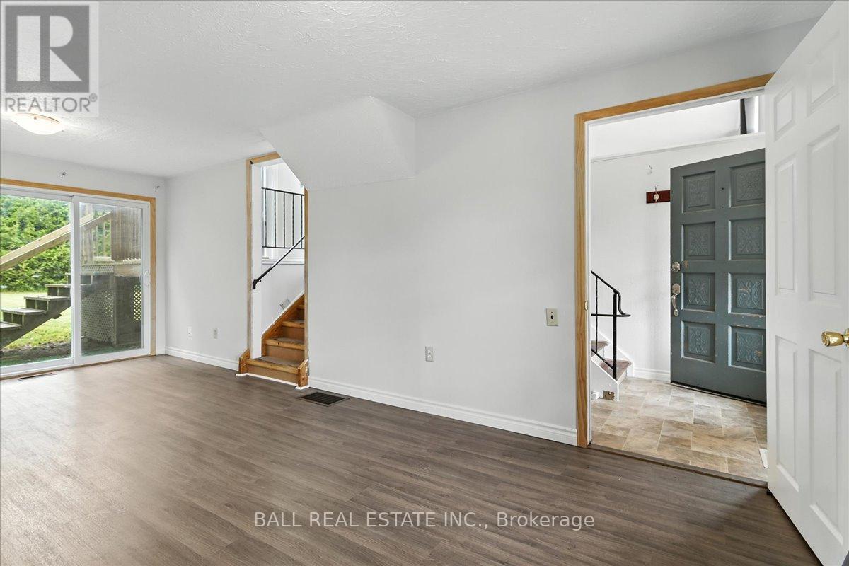 462 Robinson Road, Selwyn, Ontario  K0L 1T0 - Photo 6 - X12235507