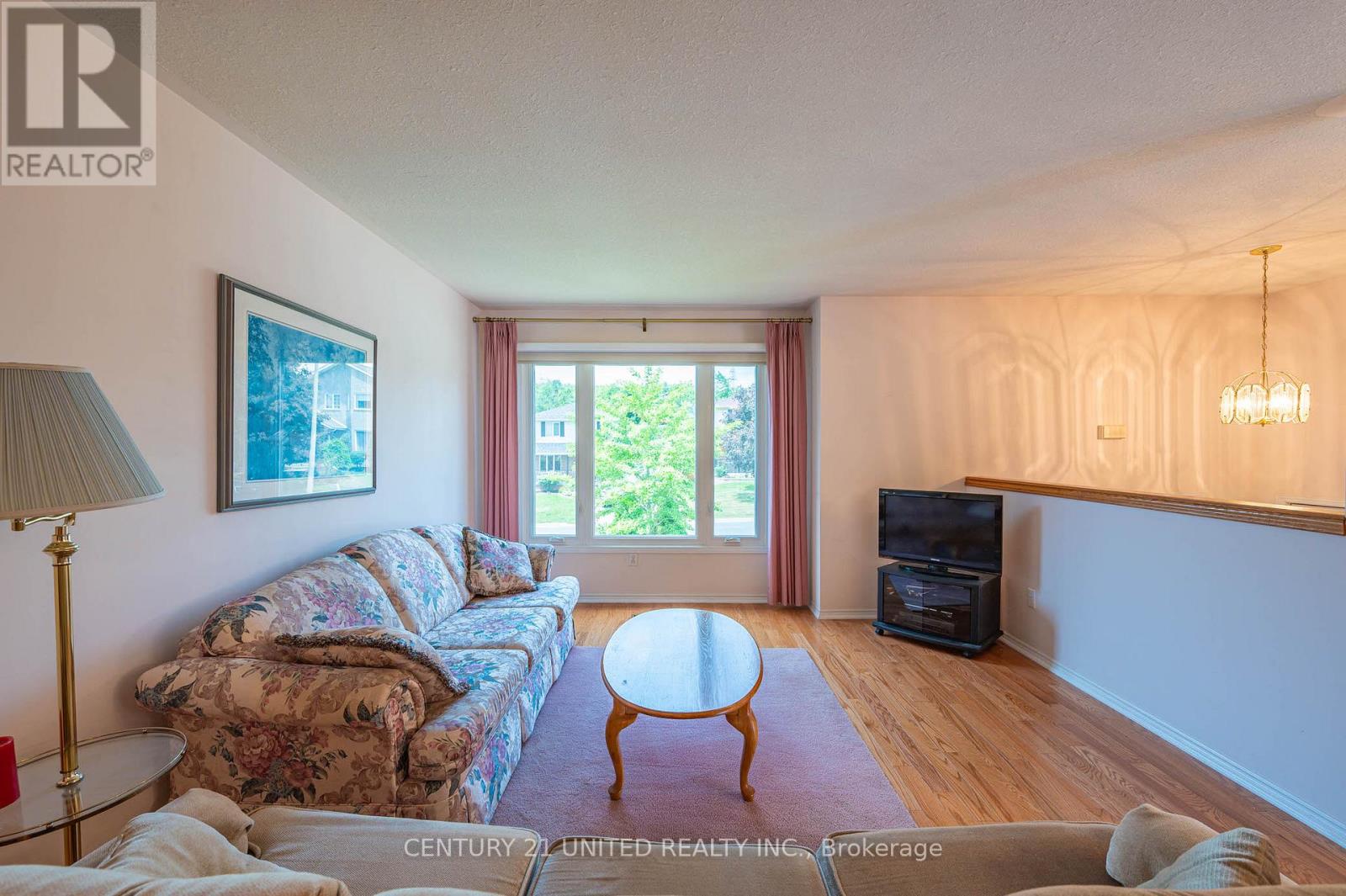 2221 Lorraine Drive, Peterborough North (University Heights), Ontario  K9L 1X5 - Photo 20 - X12235616