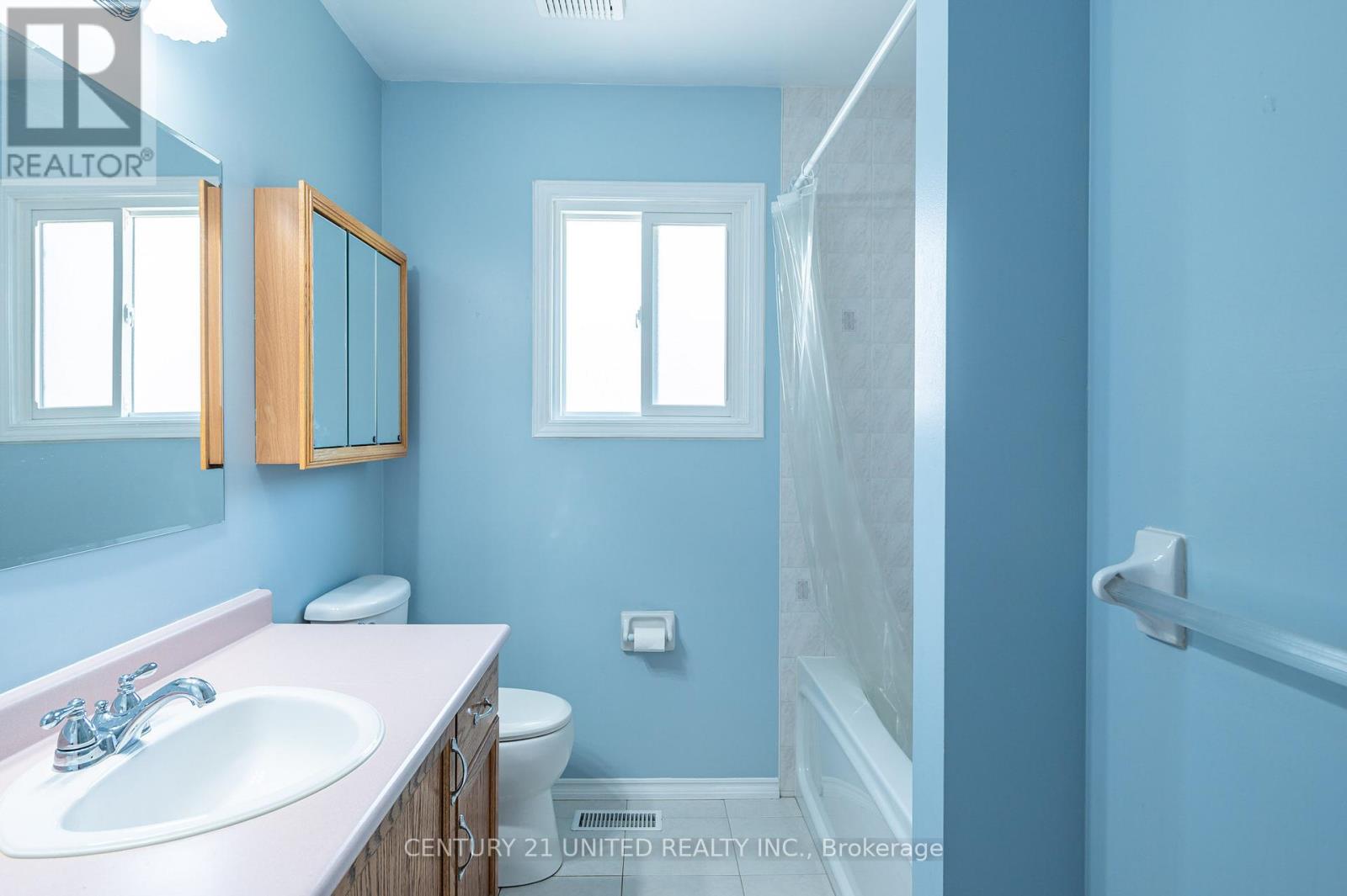 2221 Lorraine Drive, Peterborough North (University Heights), Ontario  K9L 1X5 - Photo 23 - X12235616