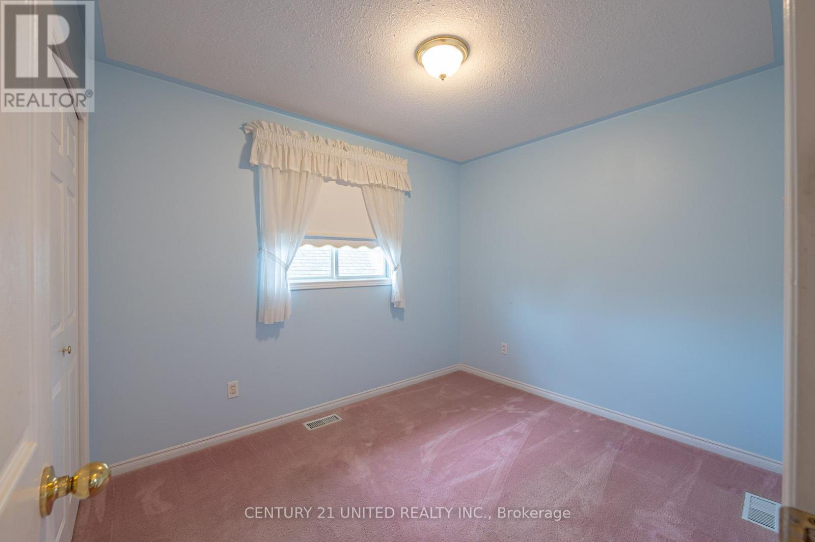2221 Lorraine Drive, Peterborough North (University Heights), Ontario  K9L 1X5 - Photo 24 - X12235616
