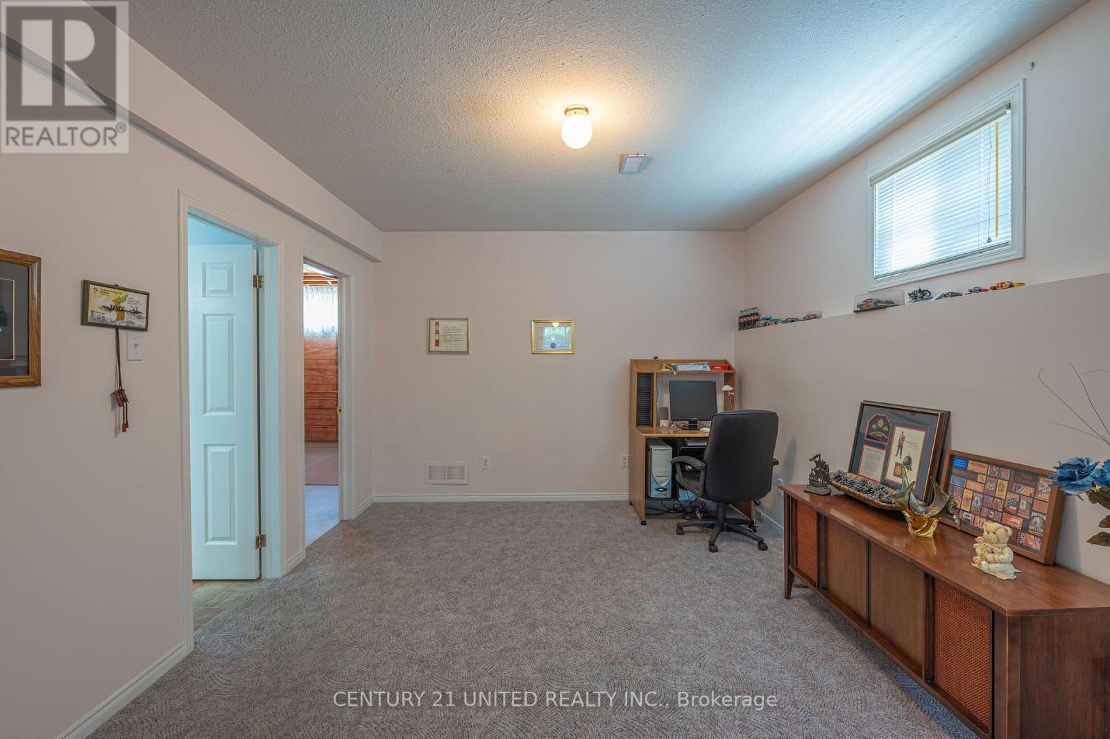 2221 Lorraine Drive, Peterborough North (University Heights), Ontario  K9L 1X5 - Photo 35 - X12235616