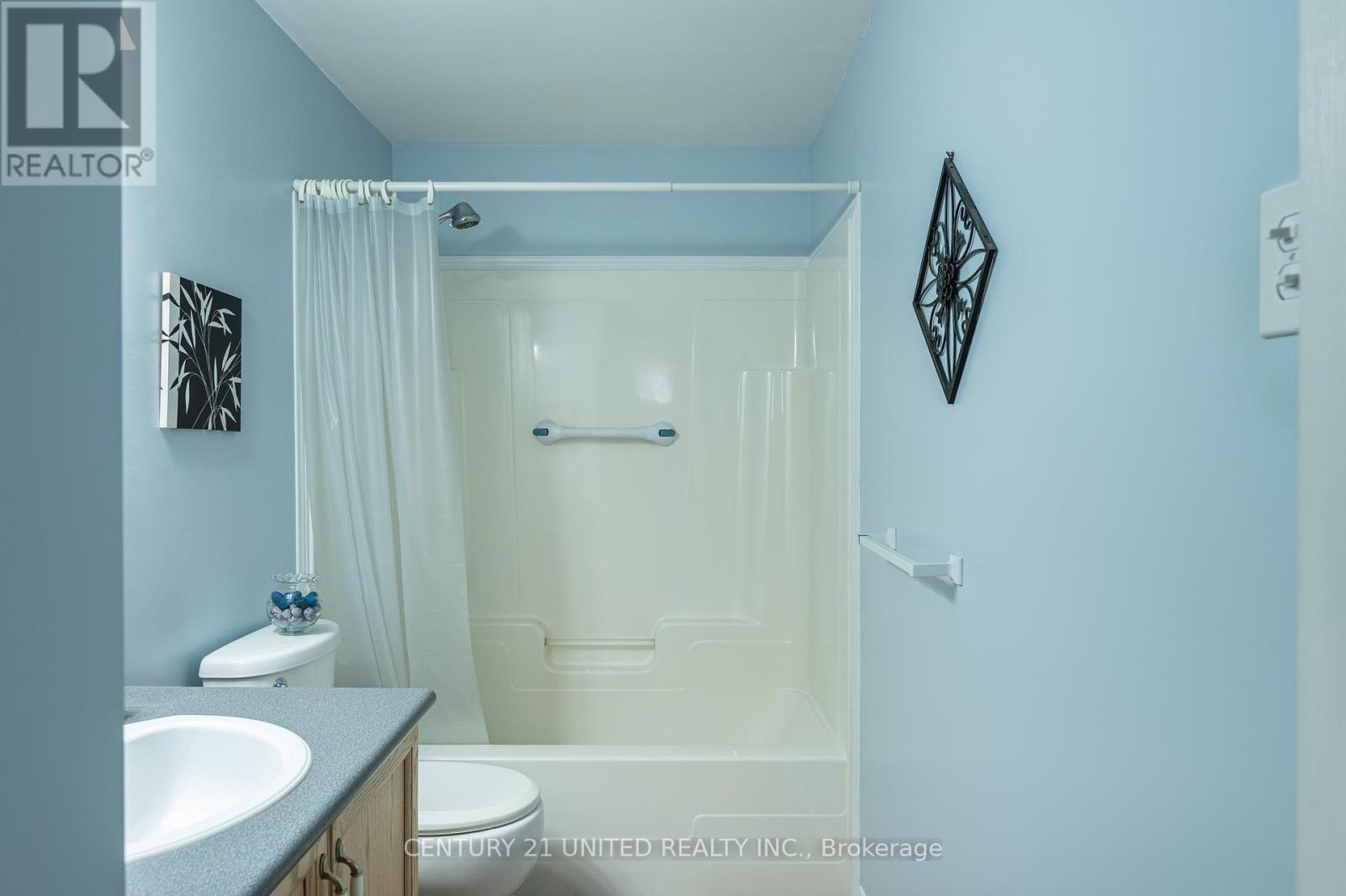 2221 Lorraine Drive, Peterborough North (University Heights), Ontario  K9L 1X5 - Photo 36 - X12235616