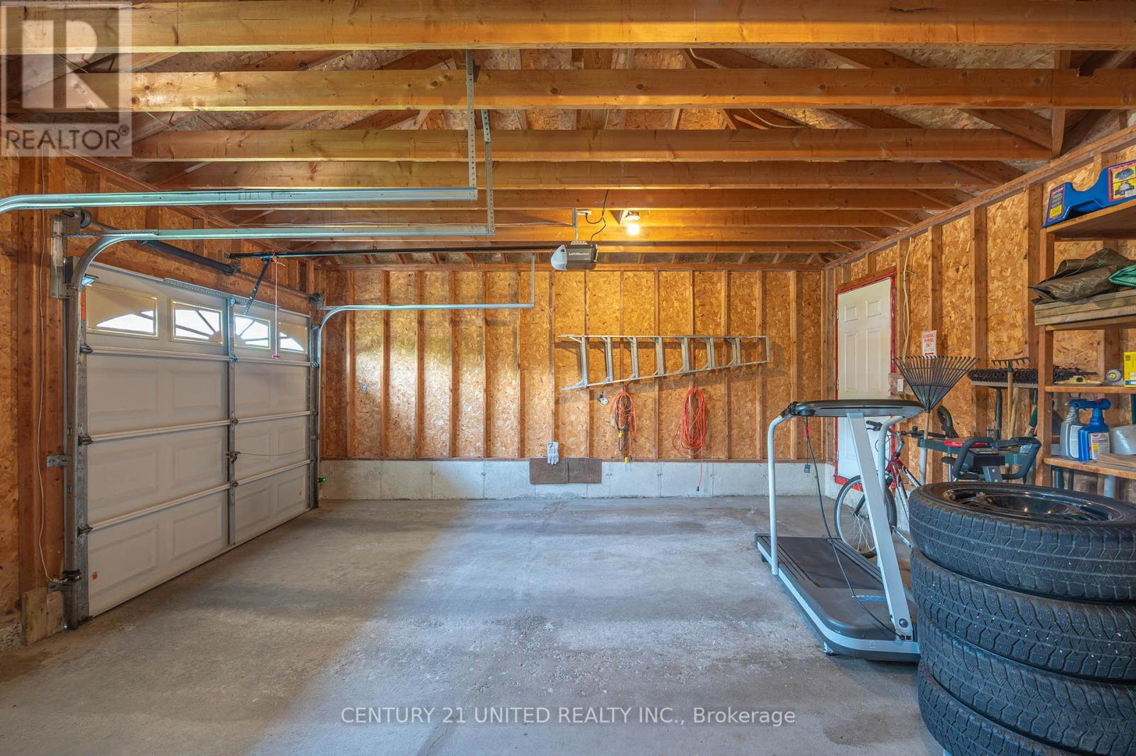 2221 Lorraine Drive, Peterborough North (University Heights), Ontario  K9L 1X5 - Photo 42 - X12235616