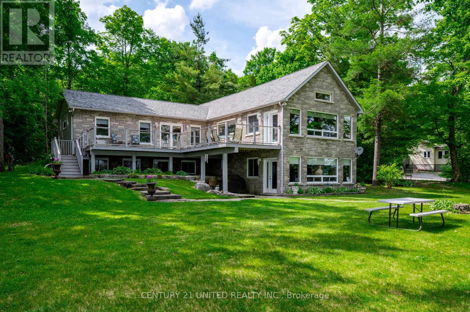 3069 Clear Lake Road W, Selwyn, Ontario  K0L 2H0 - Photo 2 - X12235643