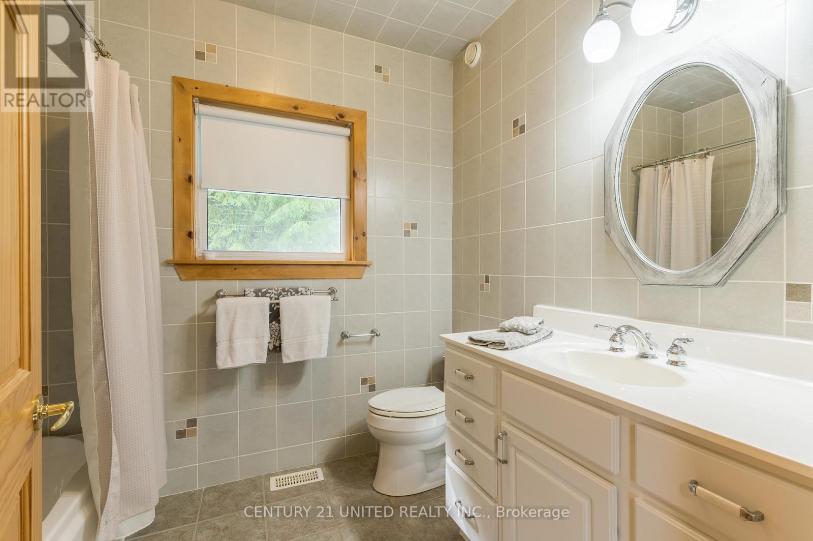 3069 Clear Lake Road W, Selwyn, Ontario  K0L 2H0 - Photo 20 - X12235643