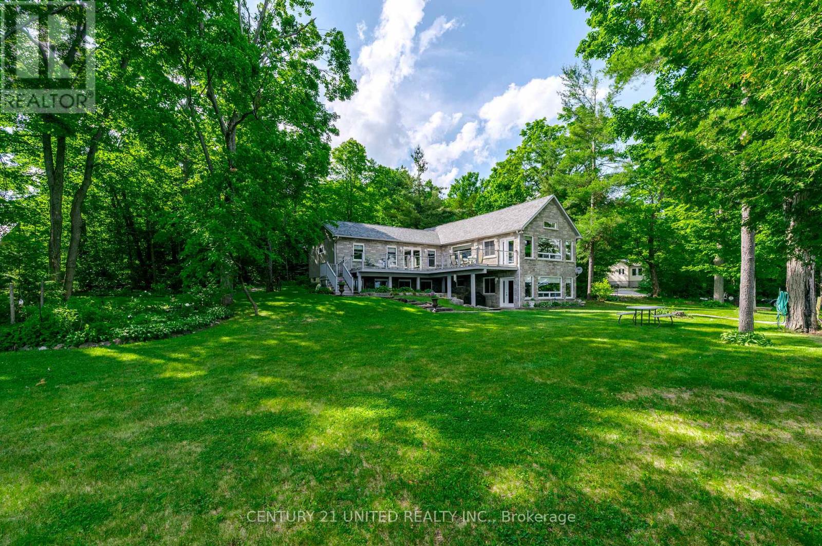 3069 Clear Lake Road W, Selwyn, Ontario  K0L 2H0 - Photo 3 - X12235643