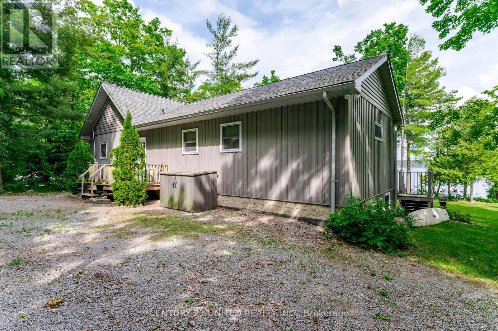 3069 Clear Lake Road W, Selwyn, Ontario  K0L 2H0 - Photo 4 - X12235643