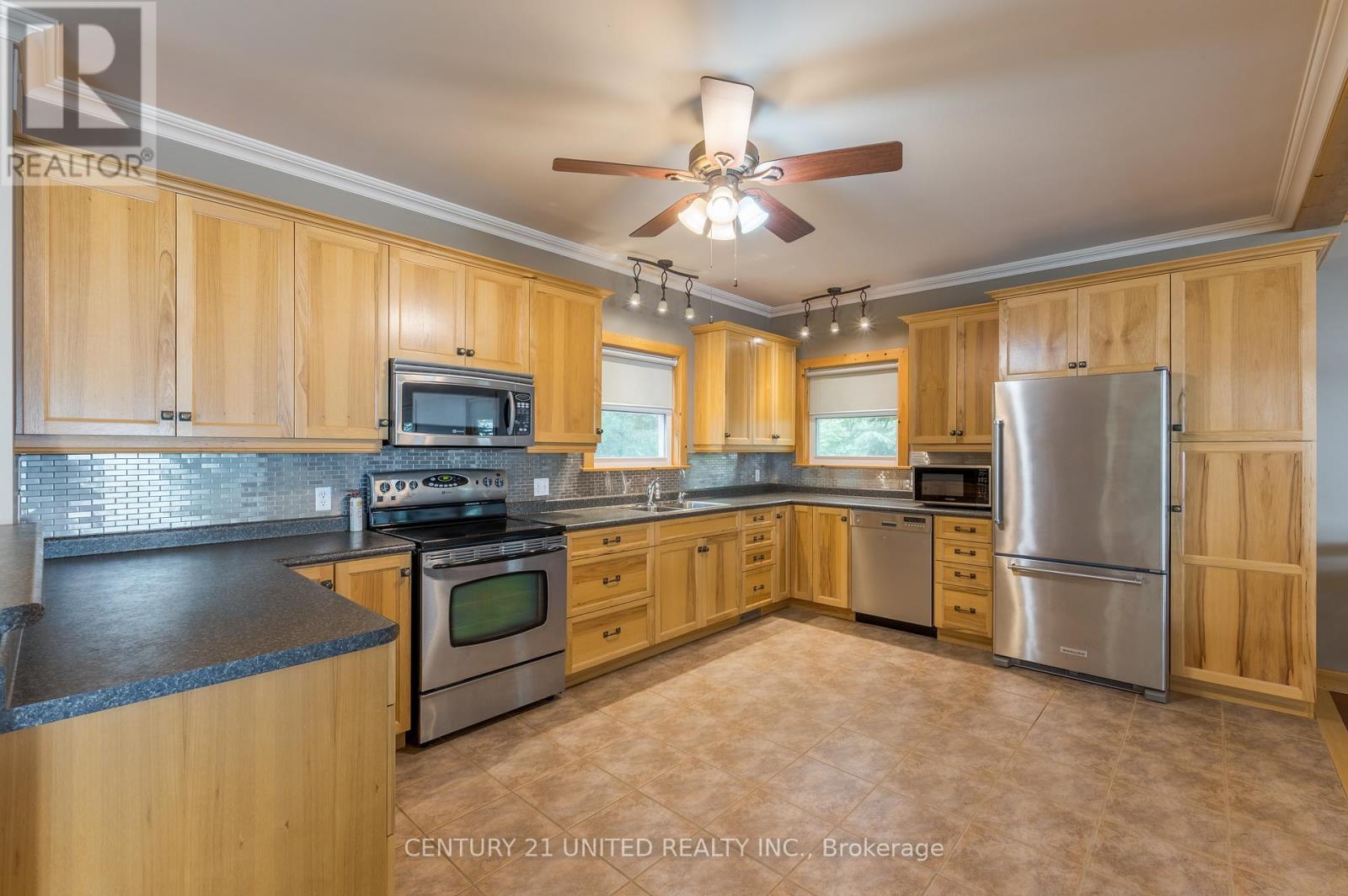 3069 Clear Lake Road W, Selwyn, Ontario  K0L 2H0 - Photo 6 - X12235643