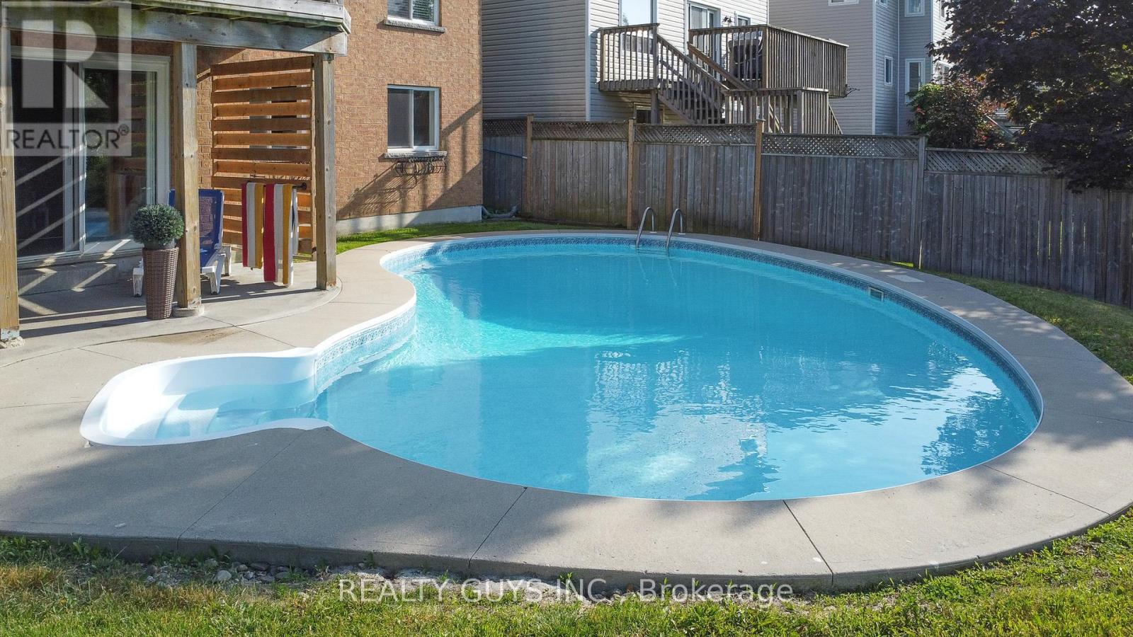 14 Carson Court, Peterborough West (North), Ontario  K9K 2R1 - Photo 11 - X12235676