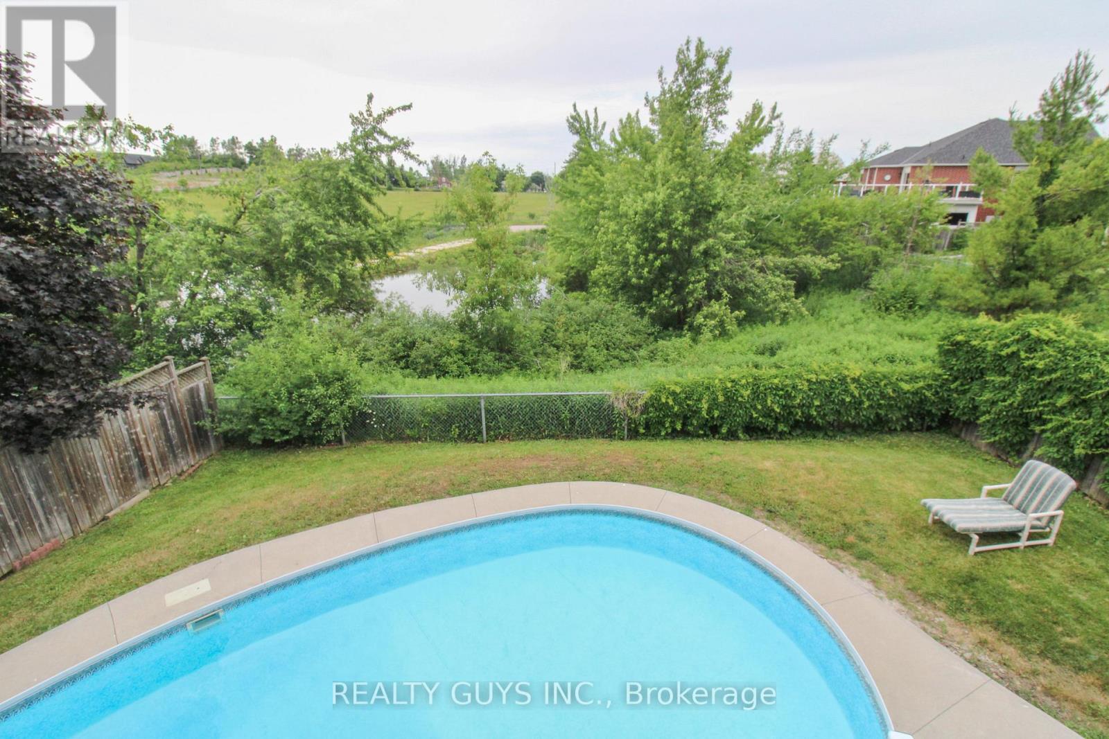 14 Carson Court, Peterborough West (North), Ontario  K9K 2R1 - Photo 13 - X12235676
