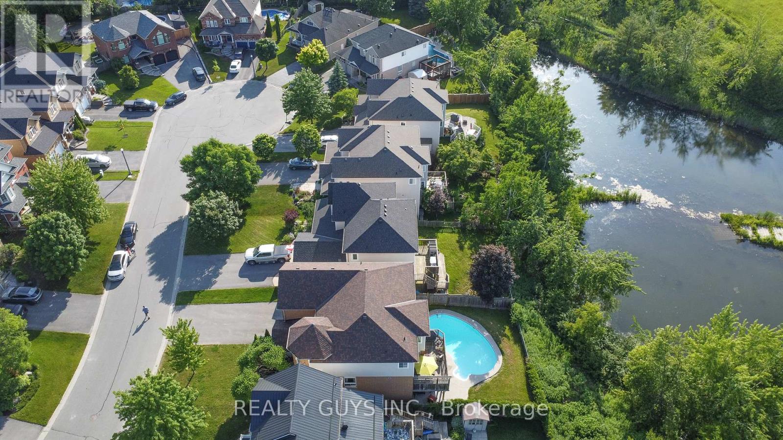 14 Carson Court, Peterborough West (North), Ontario  K9K 2R1 - Photo 3 - X12235676