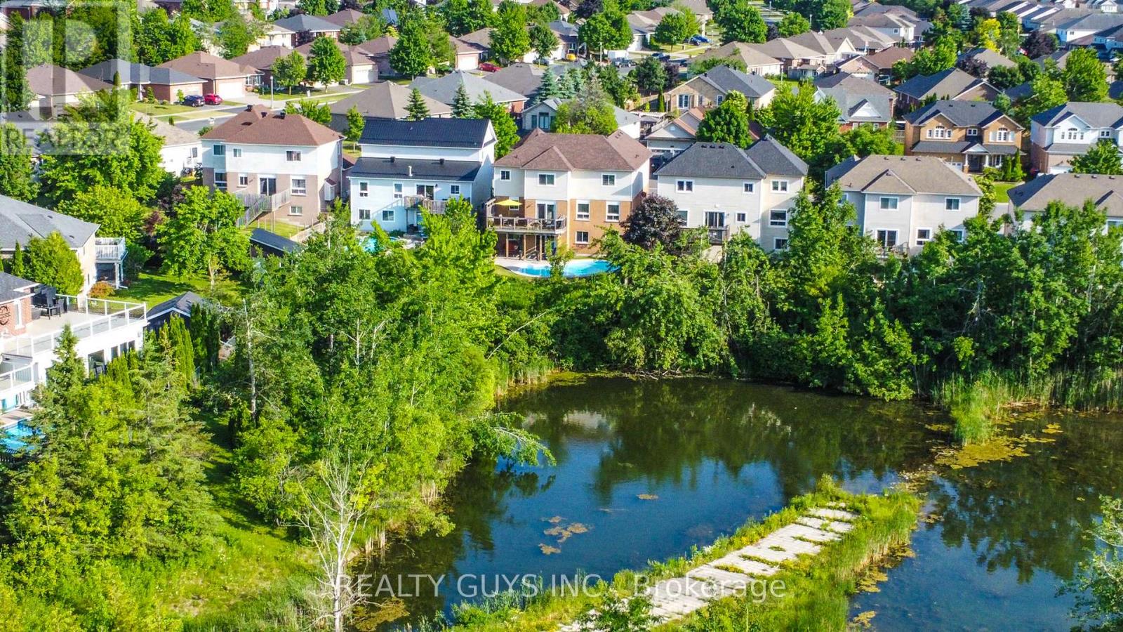 14 Carson Court, Peterborough West (North), Ontario  K9K 2R1 - Photo 8 - X12235676