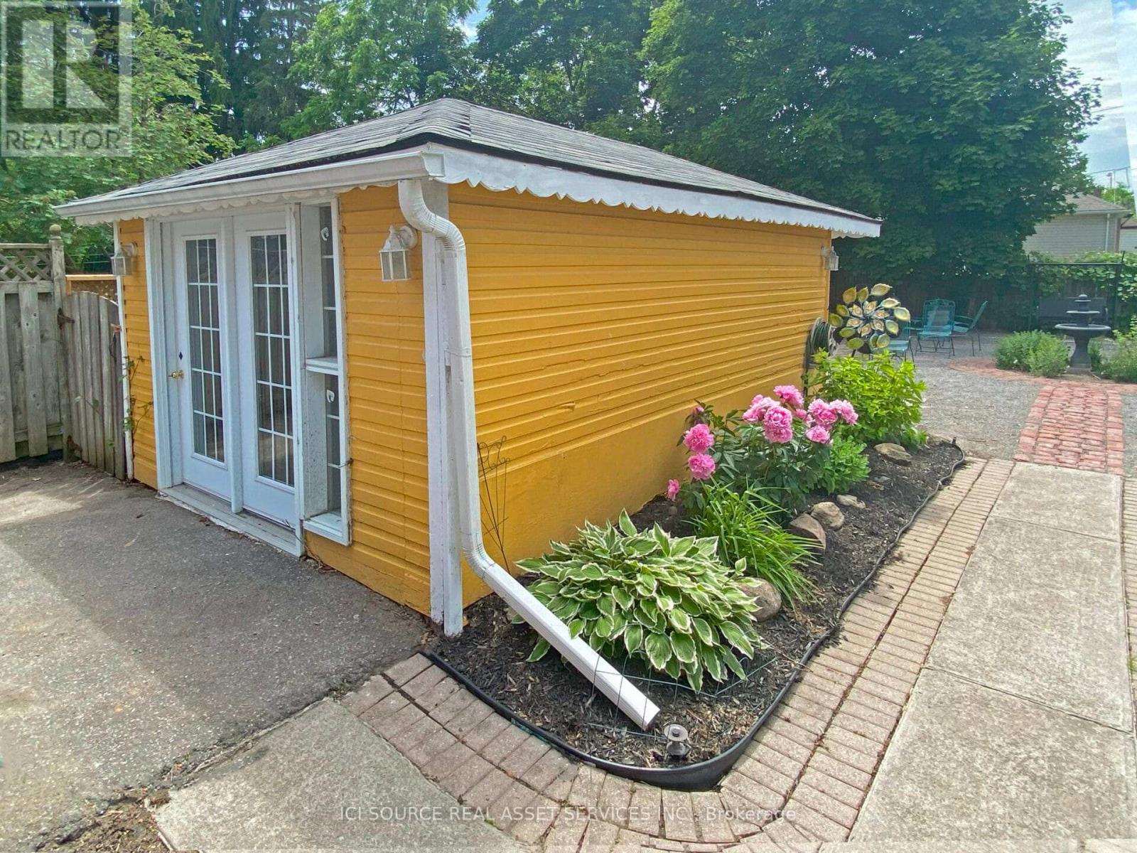 511 Cross Street, Peterborough Central (North), Ontario  K9H 4T1 - Photo 17 - X12235177