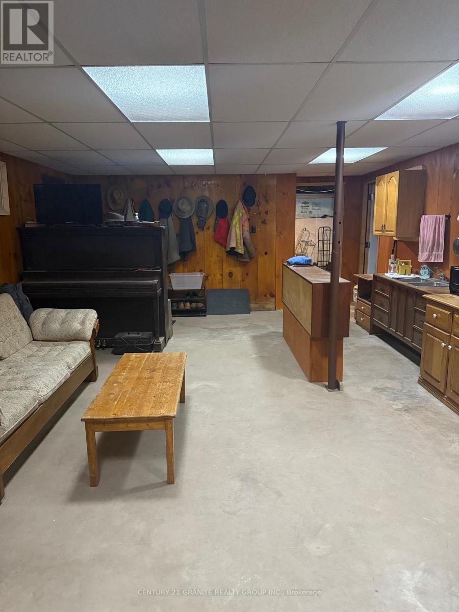 83 Old L'amable Road, Bancroft (Dungannon Ward), Ontario  K0L 1C0 - Photo 21 - X12235761
